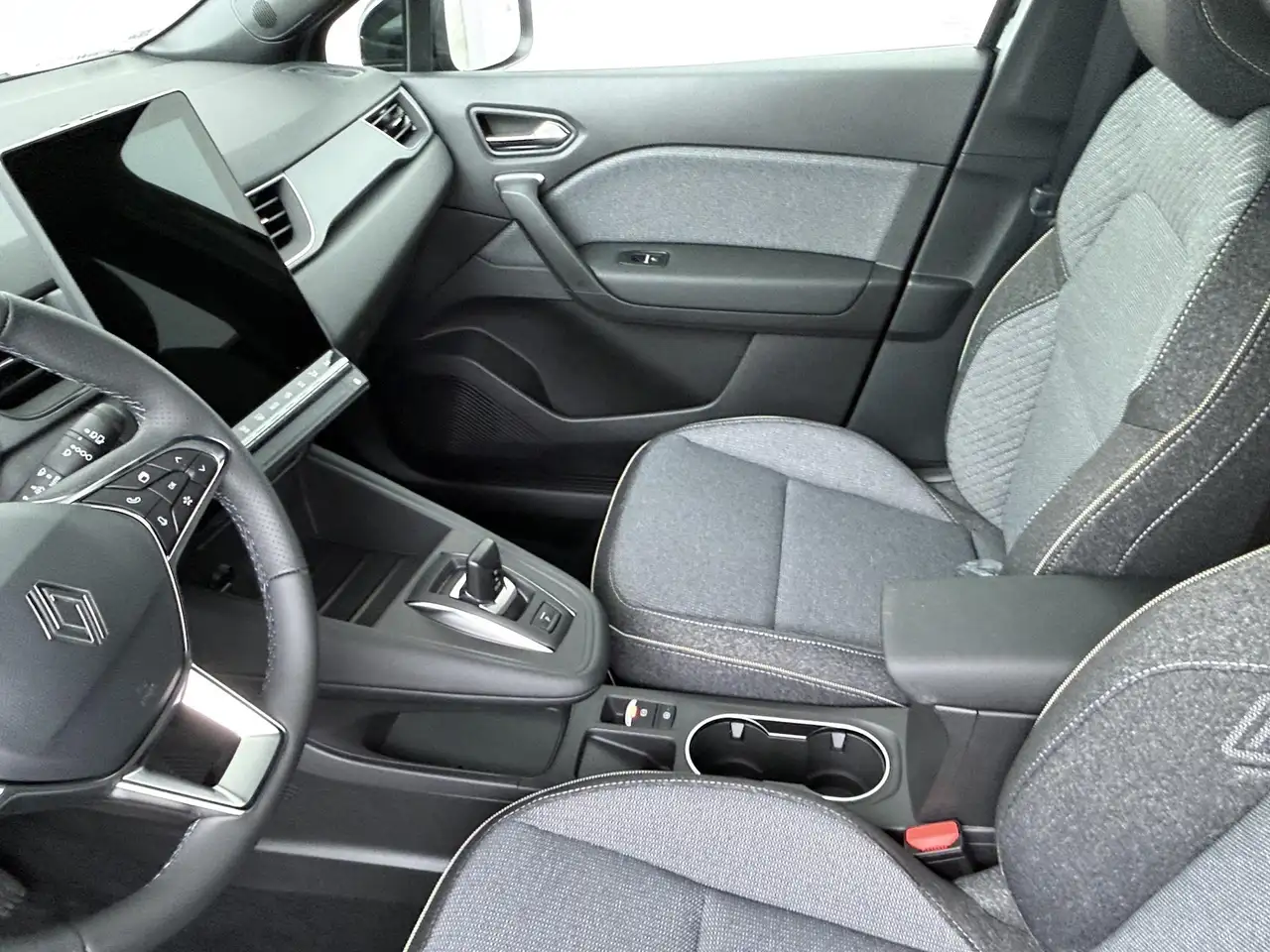 Renault Captur 2026 — фото 12