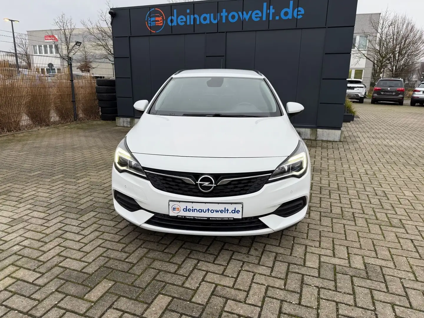 Opel Astra K Sports Tourer Basis Start/Stop Weiß - 2