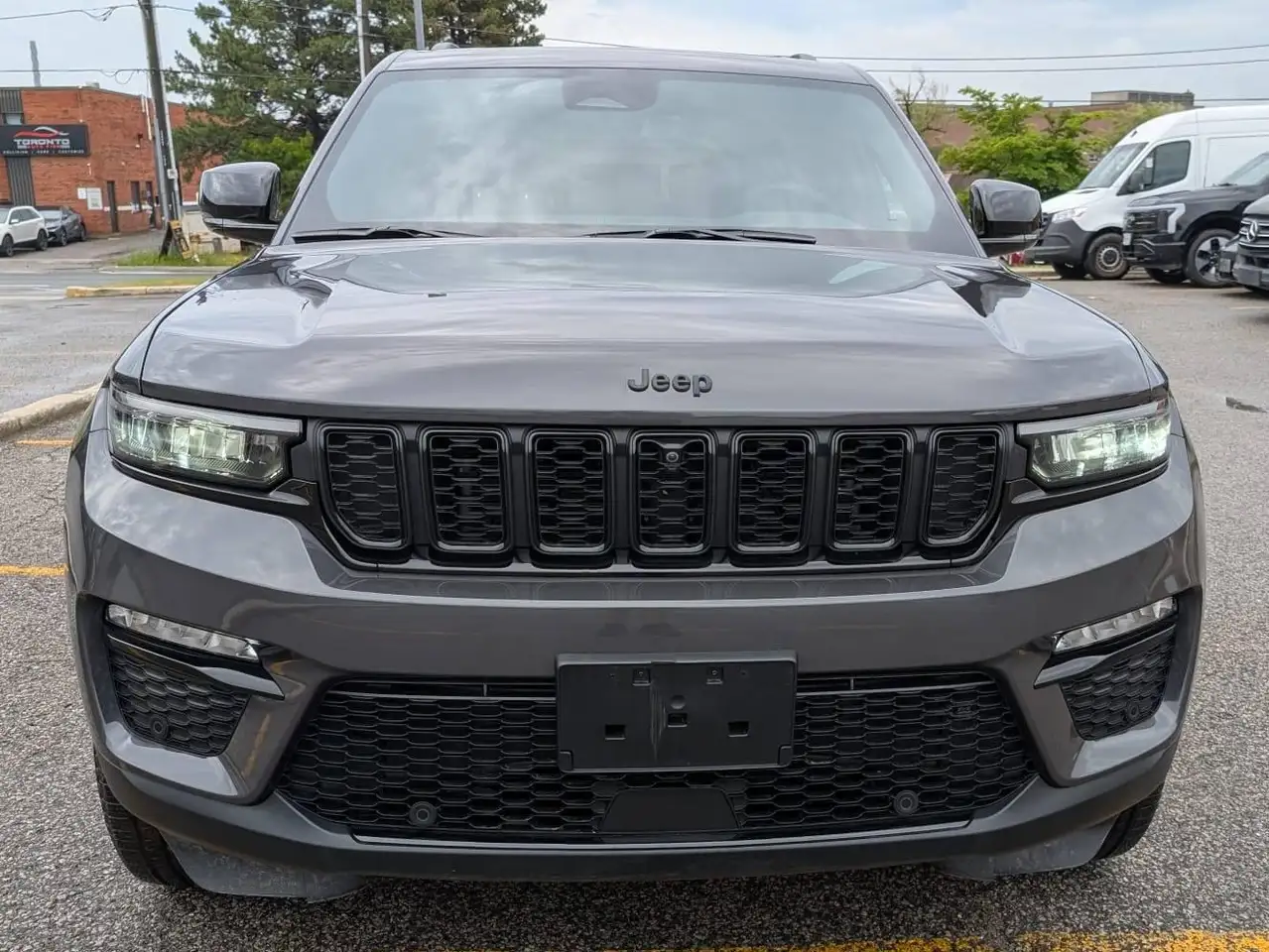 Jeep Grand Cherokee снимка Jeep Grand Cherokee