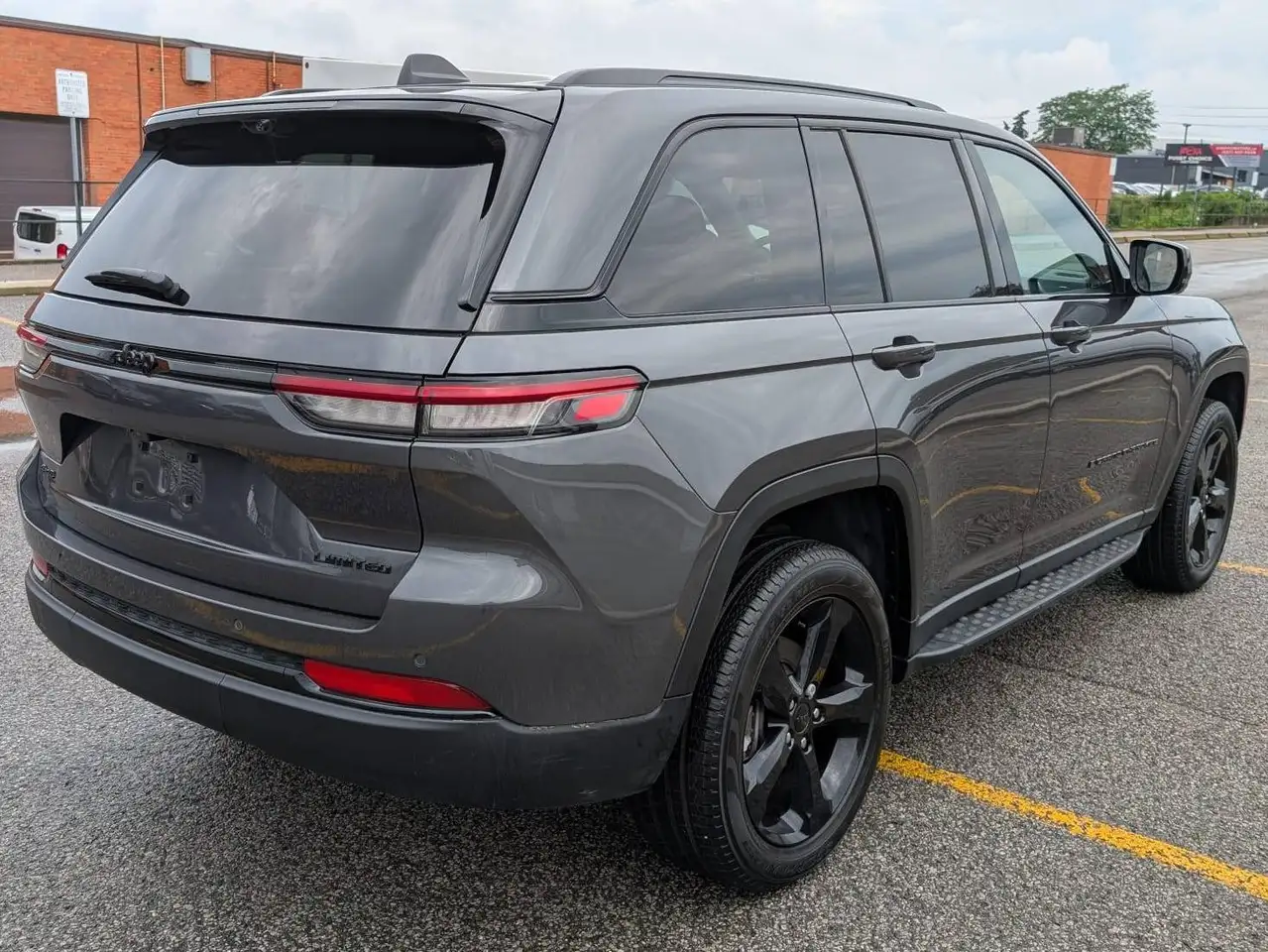 Jeep Grand Cherokee снимка Jeep Grand Cherokee