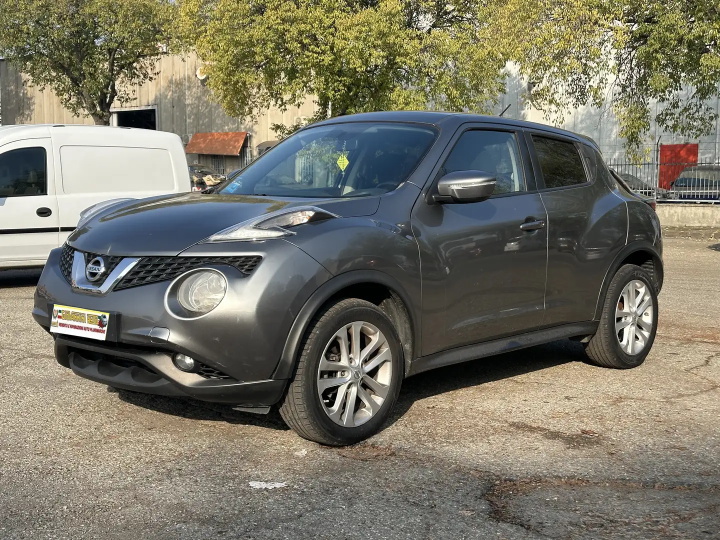 Nissan Juke Juke 1.5 dci Tekna 110cv E6 Grau - 1