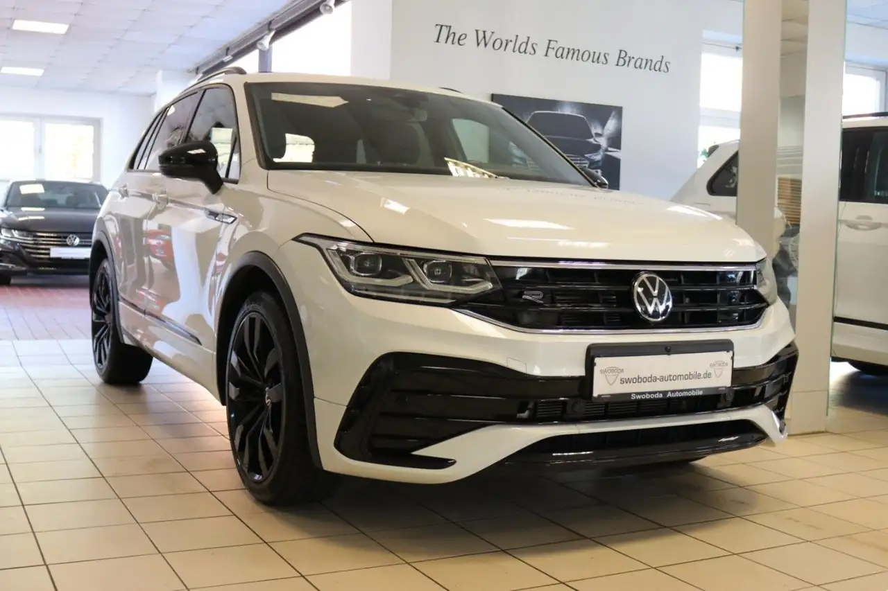 2022 Volkswagen Tiguan 4M R-Line Black Style STHZ 360 Matrix Pan, photograph 9