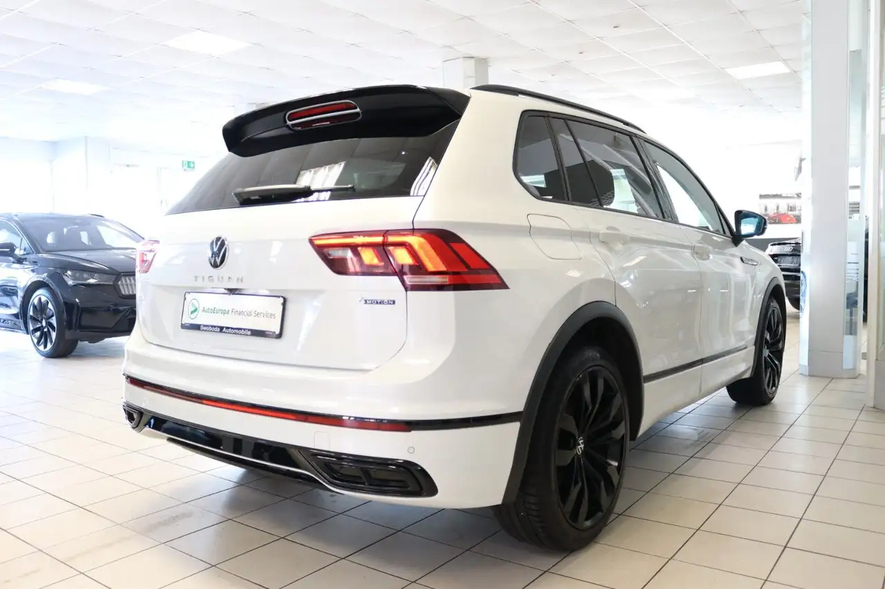 2022 Volkswagen Tiguan 4M R-Line Black Style STHZ 360 Matrix Pan, photograph 12