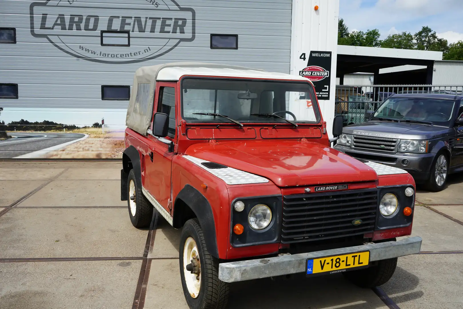 Land Rover Defender 90 Rouge - 1
