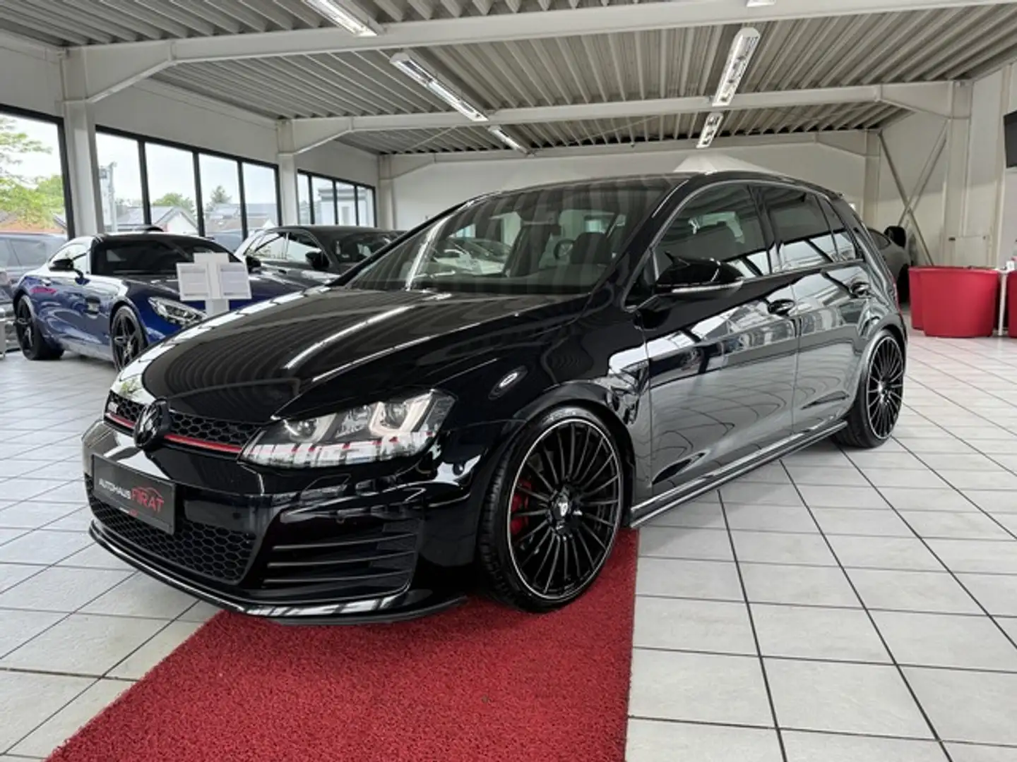 Volkswagen Golf VII GTI BlueMotionTech Schwarz - 2