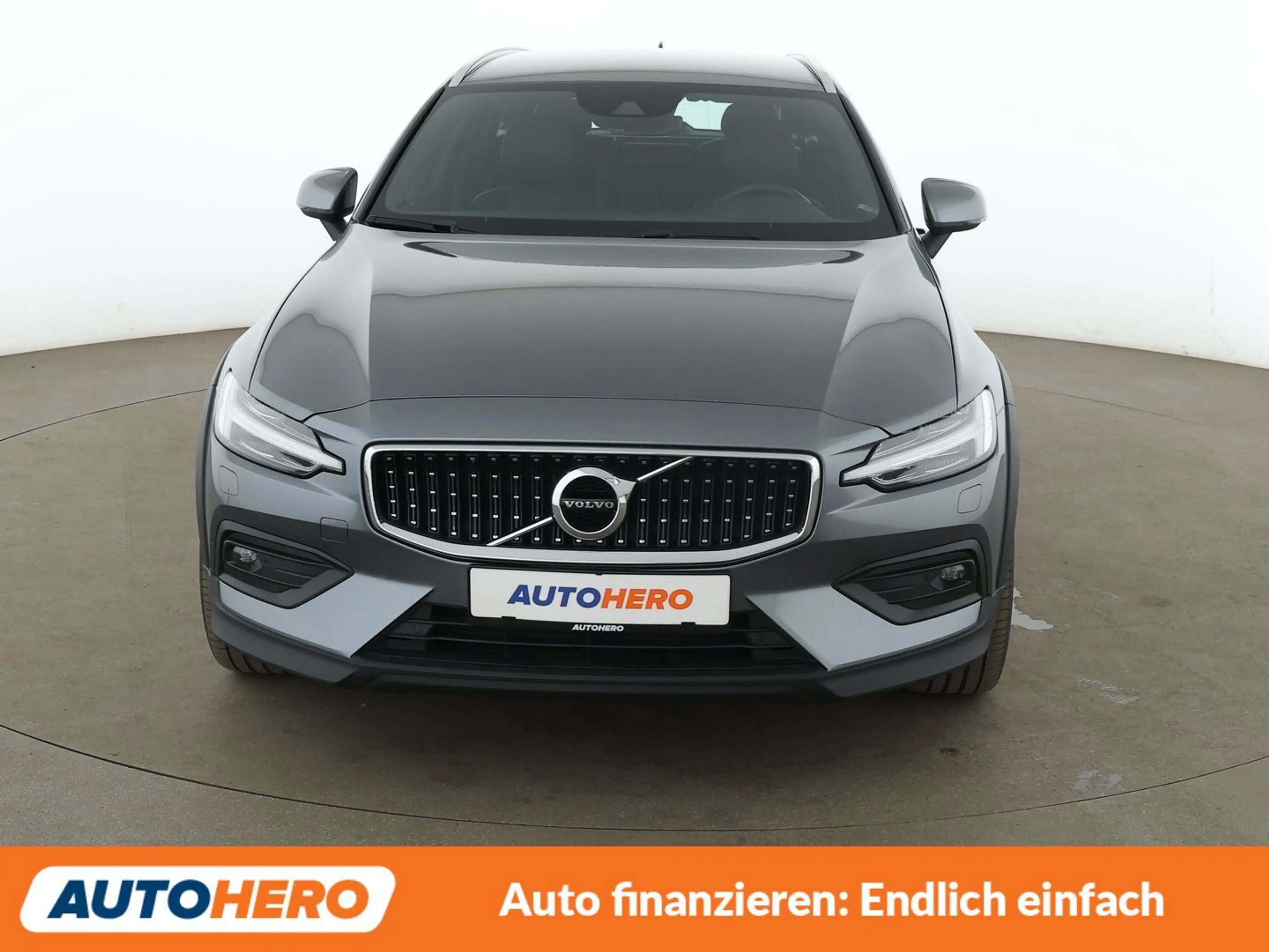 Volvo V60 Cross Country 2.0 D4 AWD Aut.*NAV*LED*TEMP*CAM*PDC*SHZ* — photo 9