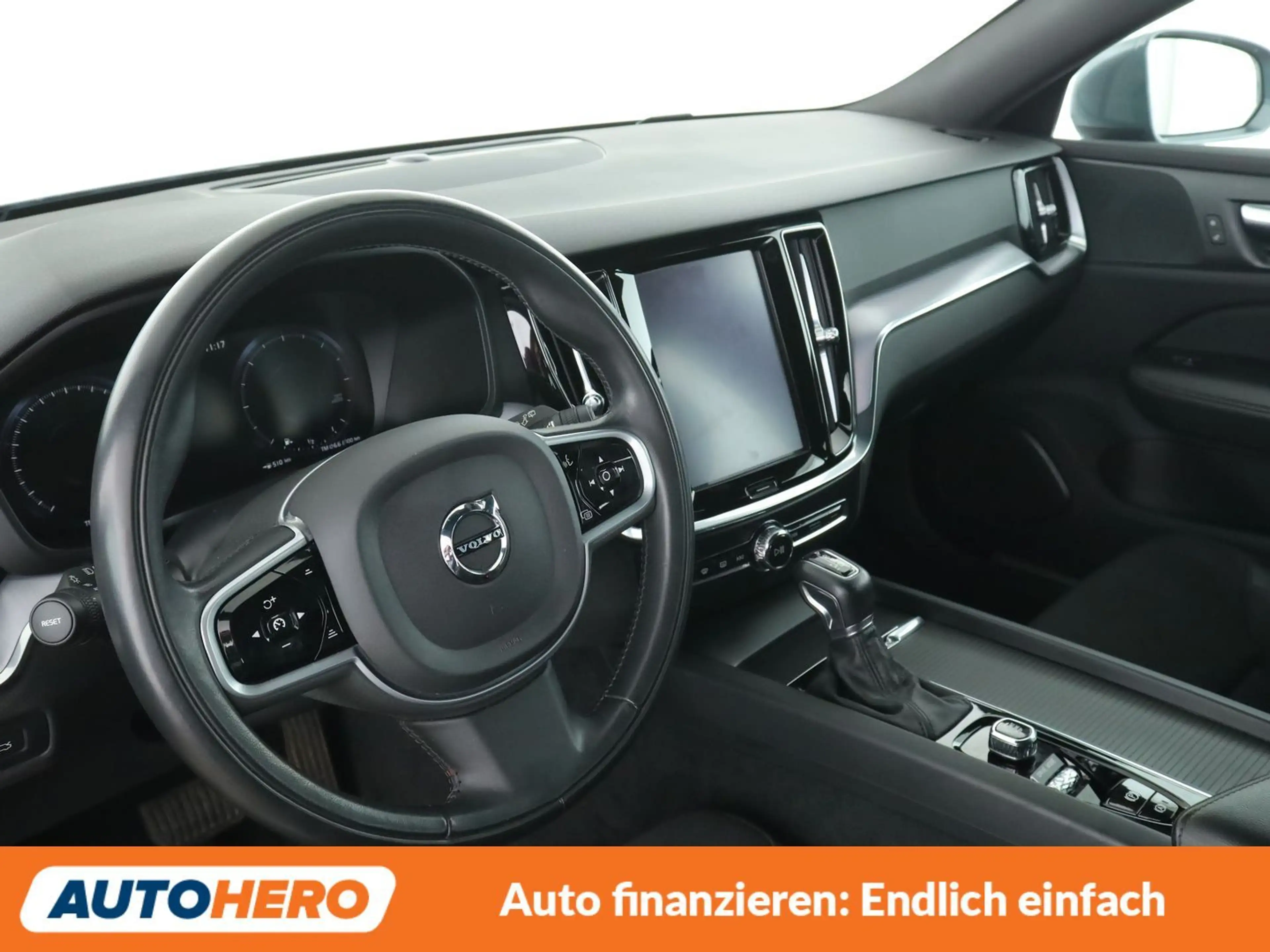 Volvo V60 Cross Country 2.0 D4 AWD Aut.*NAV*LED*TEMP*CAM*PDC*SHZ* — photo 11