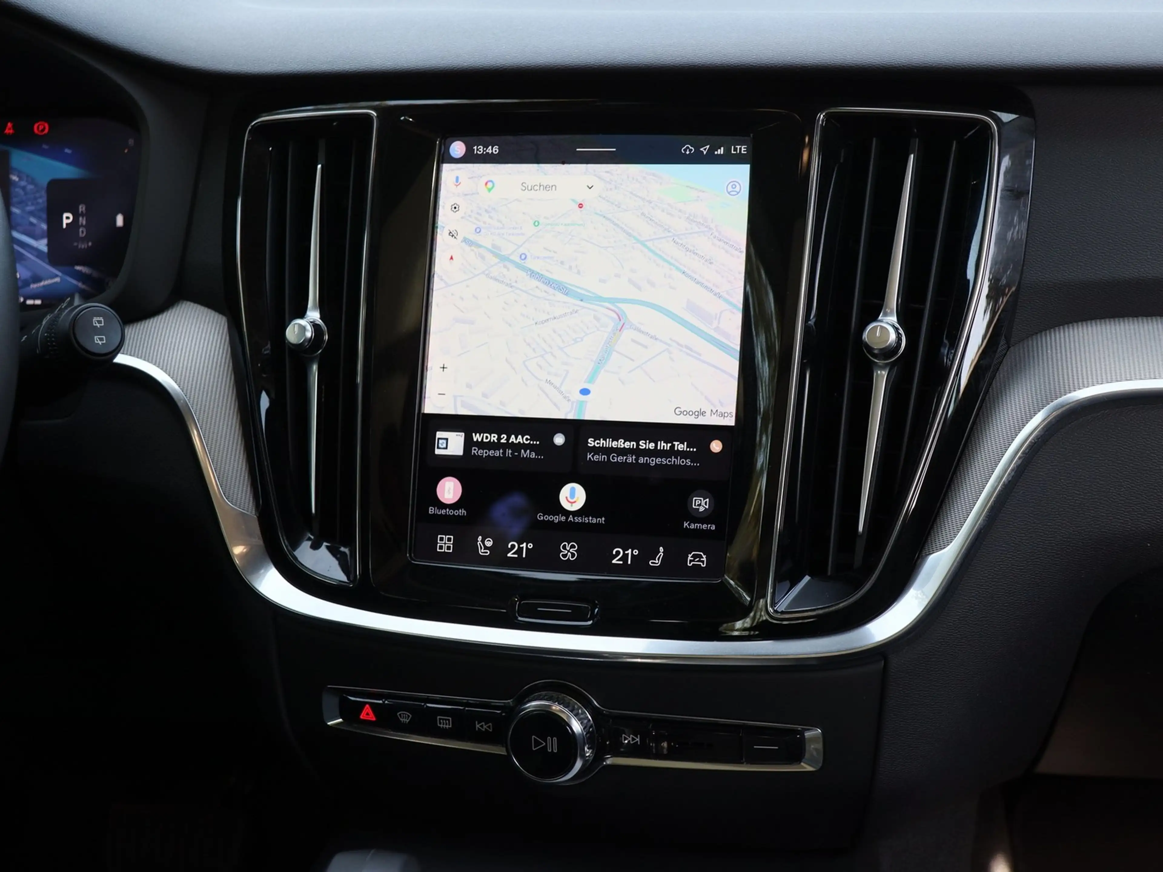 Volvo V60 B4 Benzin Plus Dark Aut. Navi*PDC*LED — photo 7