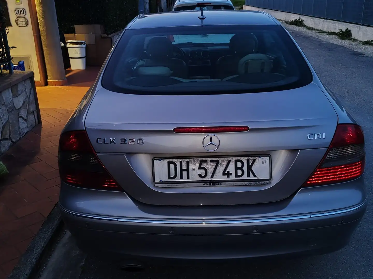 Mercedes-Benz 320 avantgarde - 2