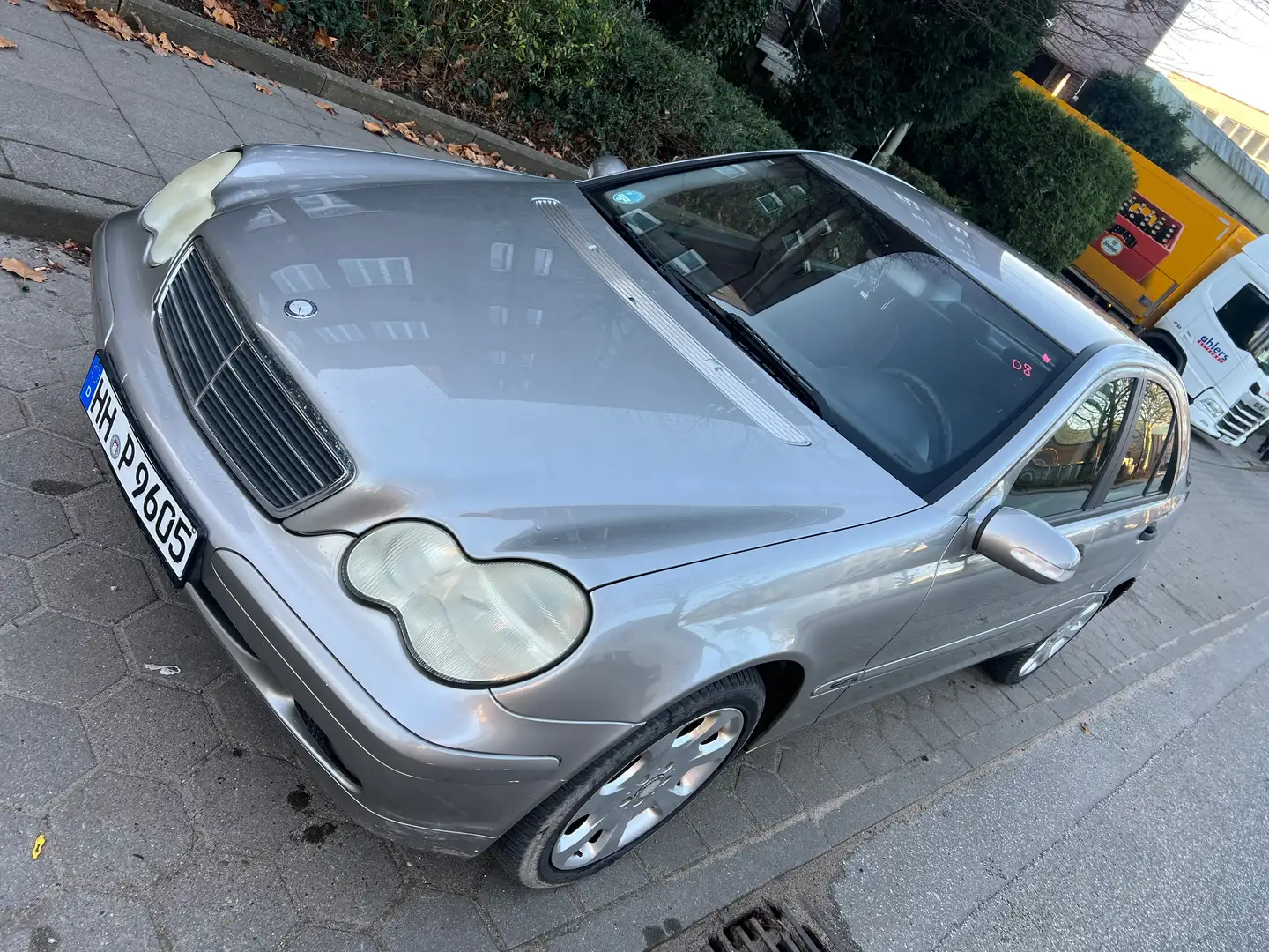 Mercedes-Benz C 200 C 200 Kompressor (203.042) Beige - 1