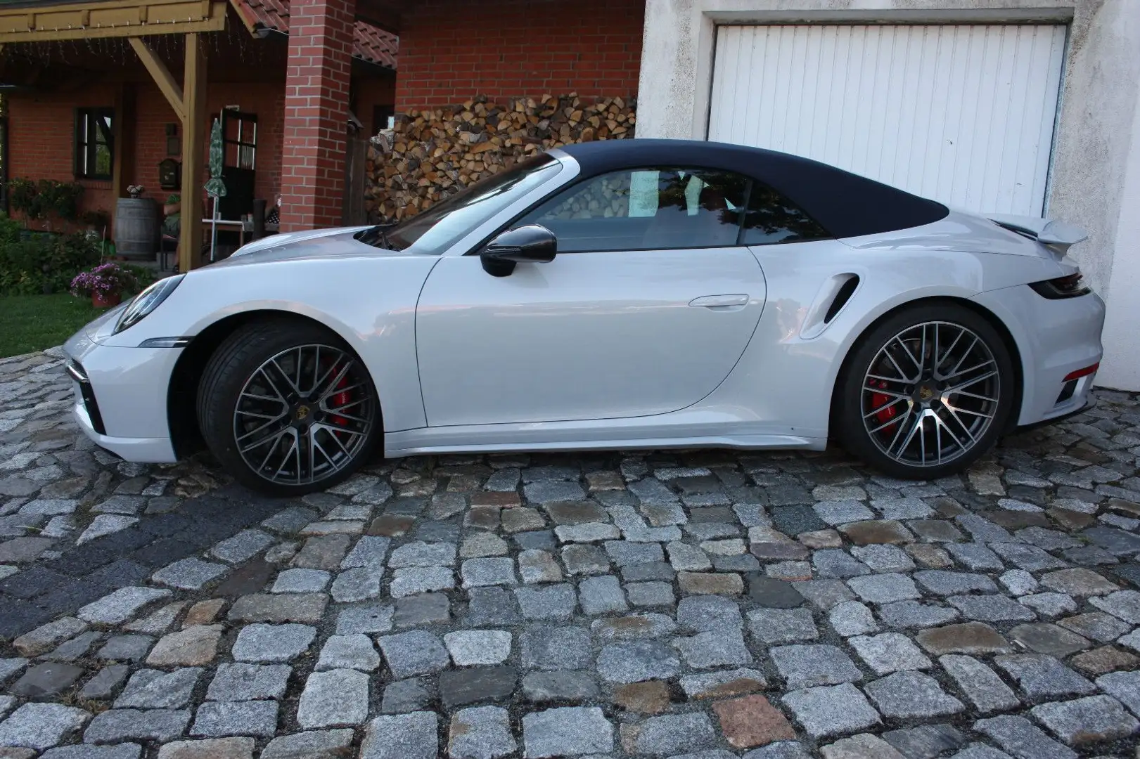 Porsche 992 911 / 992 Turbo Cabrio Gris - 2