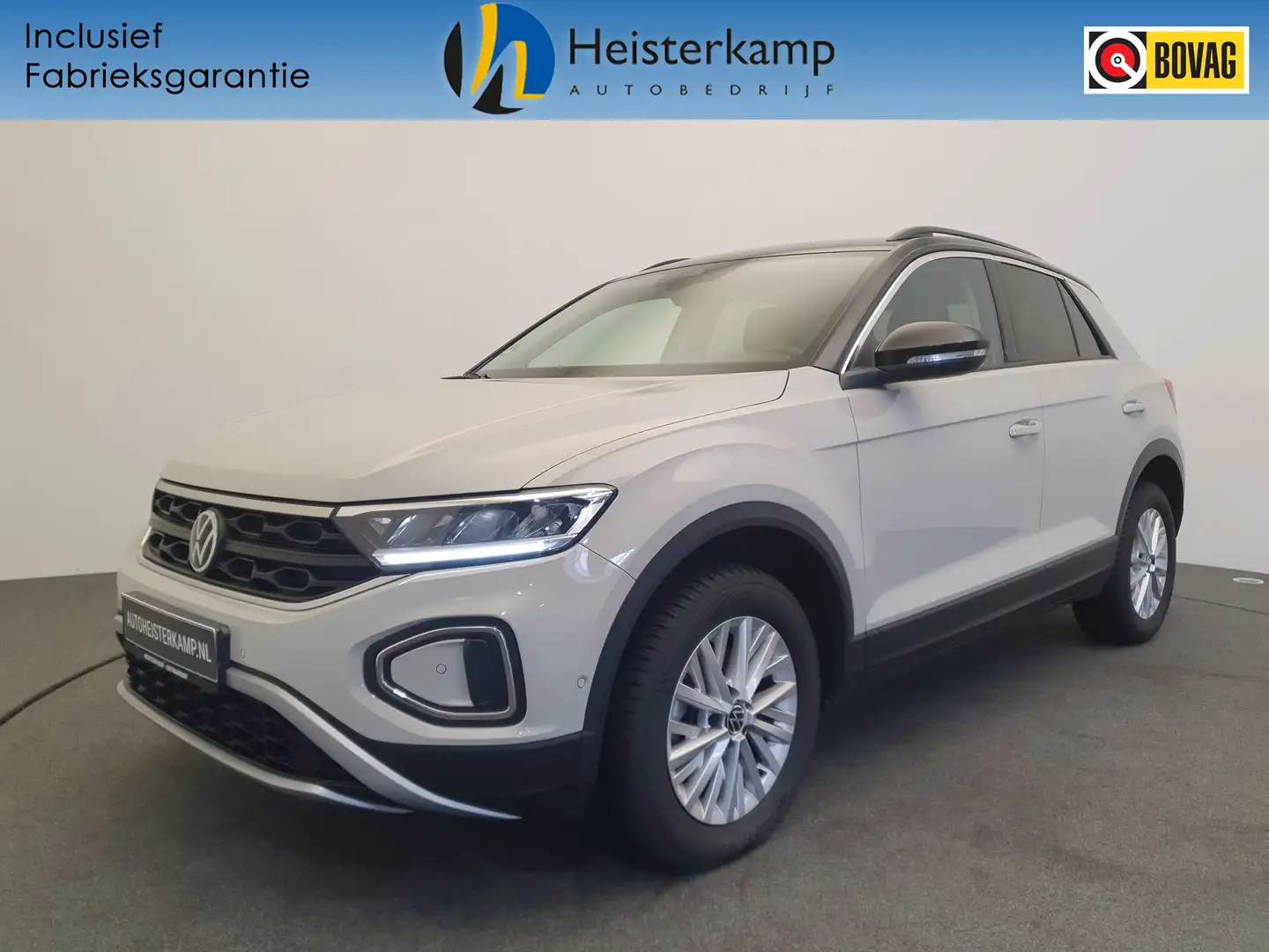 Volkswagen T-Roc 1.5 TSI 150pk DSG/AUT Life Camera, ACC, App connec Grau - 1