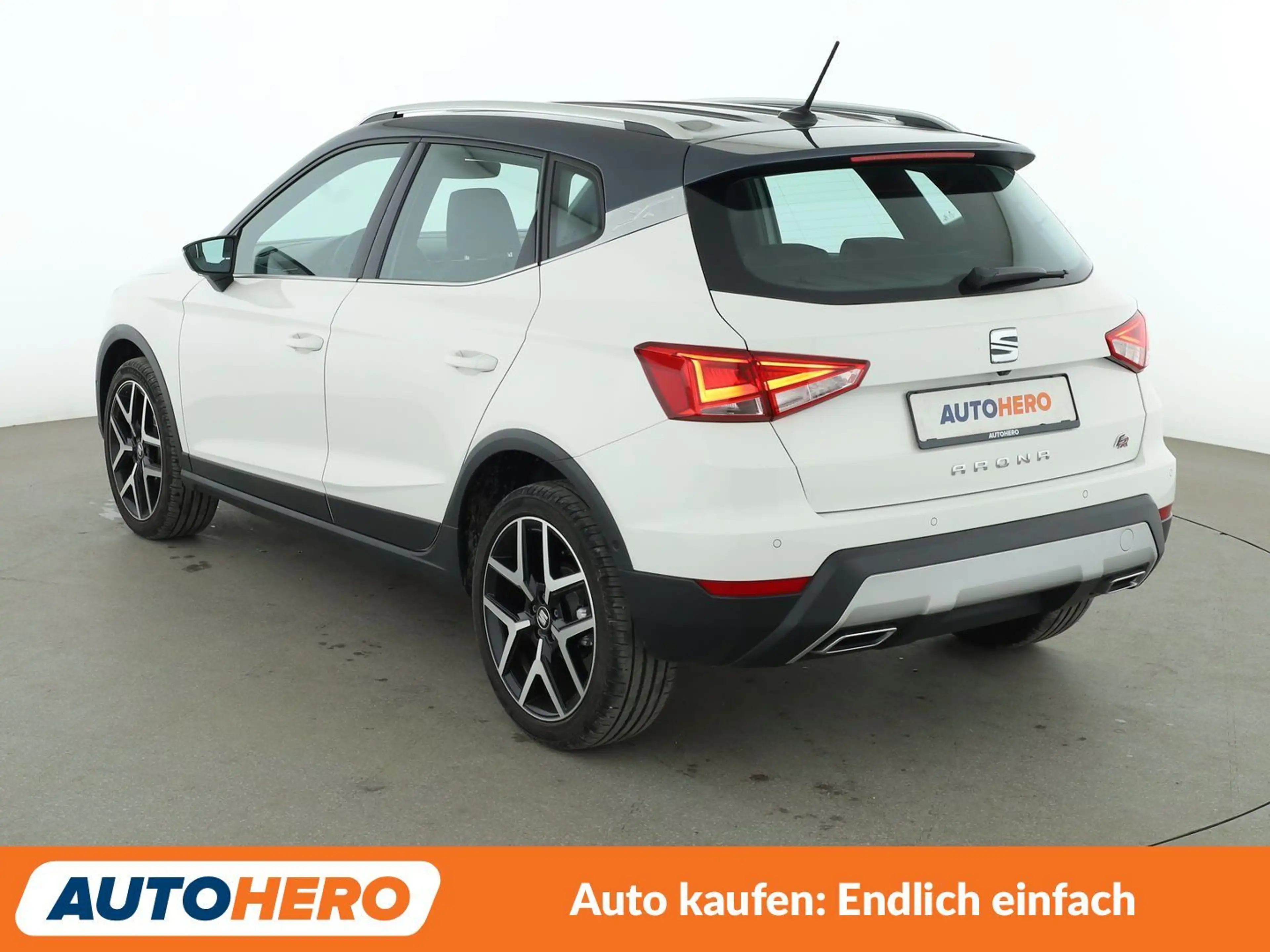 SEAT Arona 1.0 TSI FR *NAVI*VC*TEMPO*CAM*PDC*SHZ*ALU* — photo 4