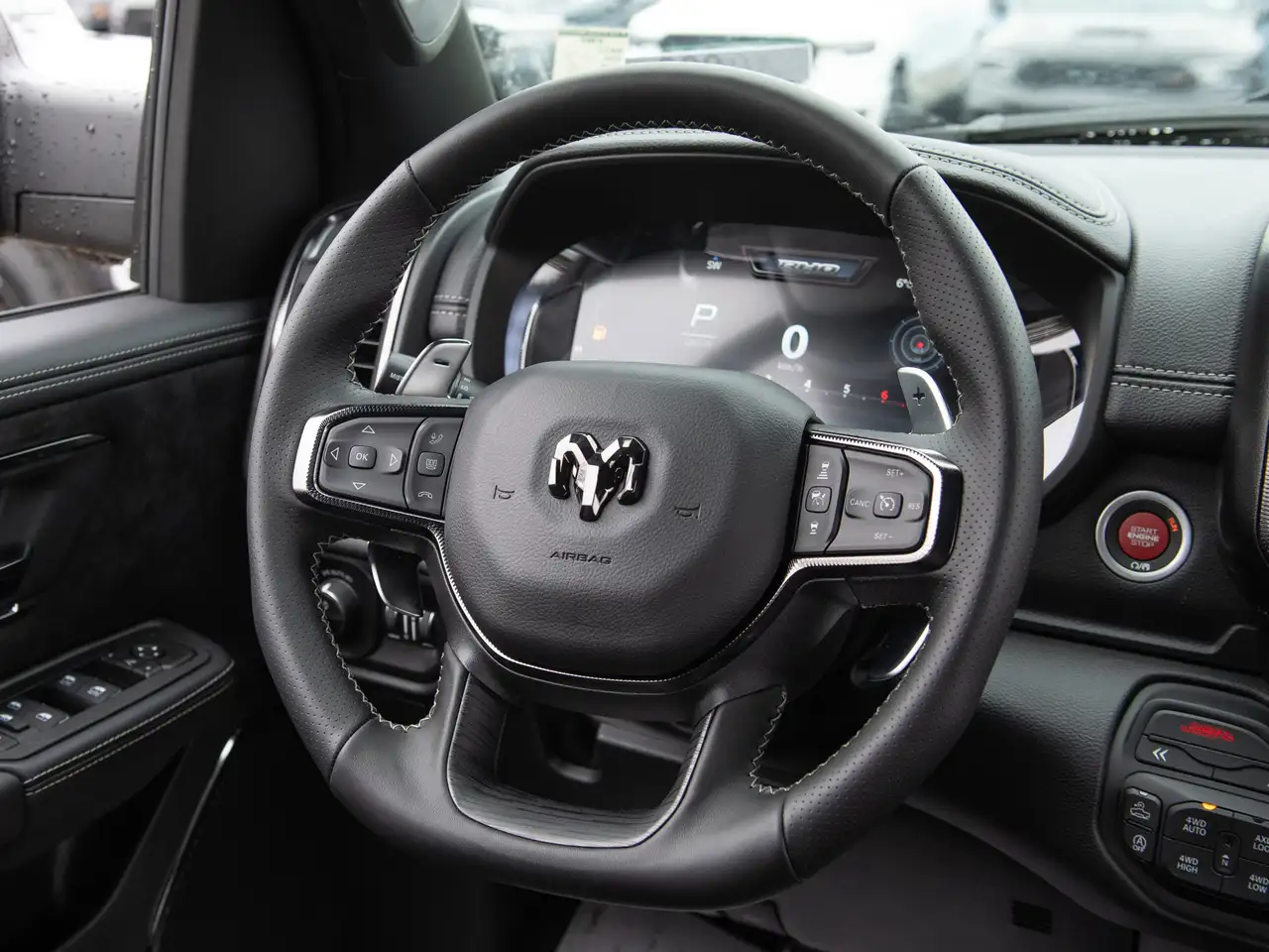 RAM 1500 снимка RAM 1500