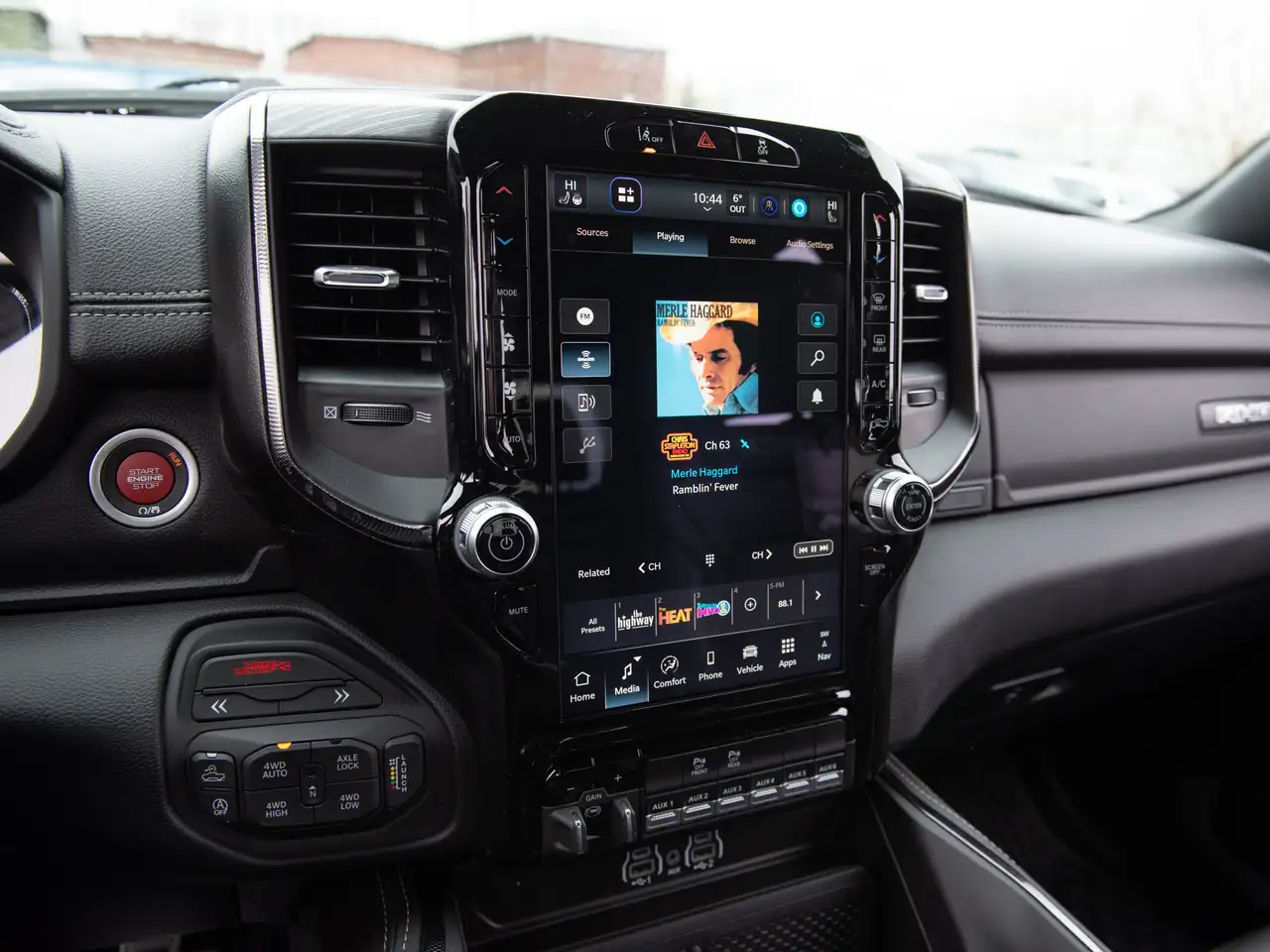RAM 1500 снимка RAM 1500