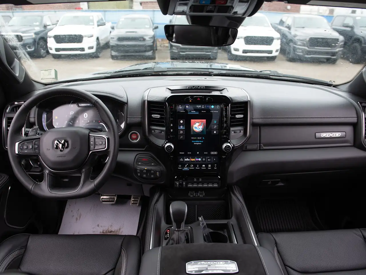 RAM 1500 снимка RAM 1500