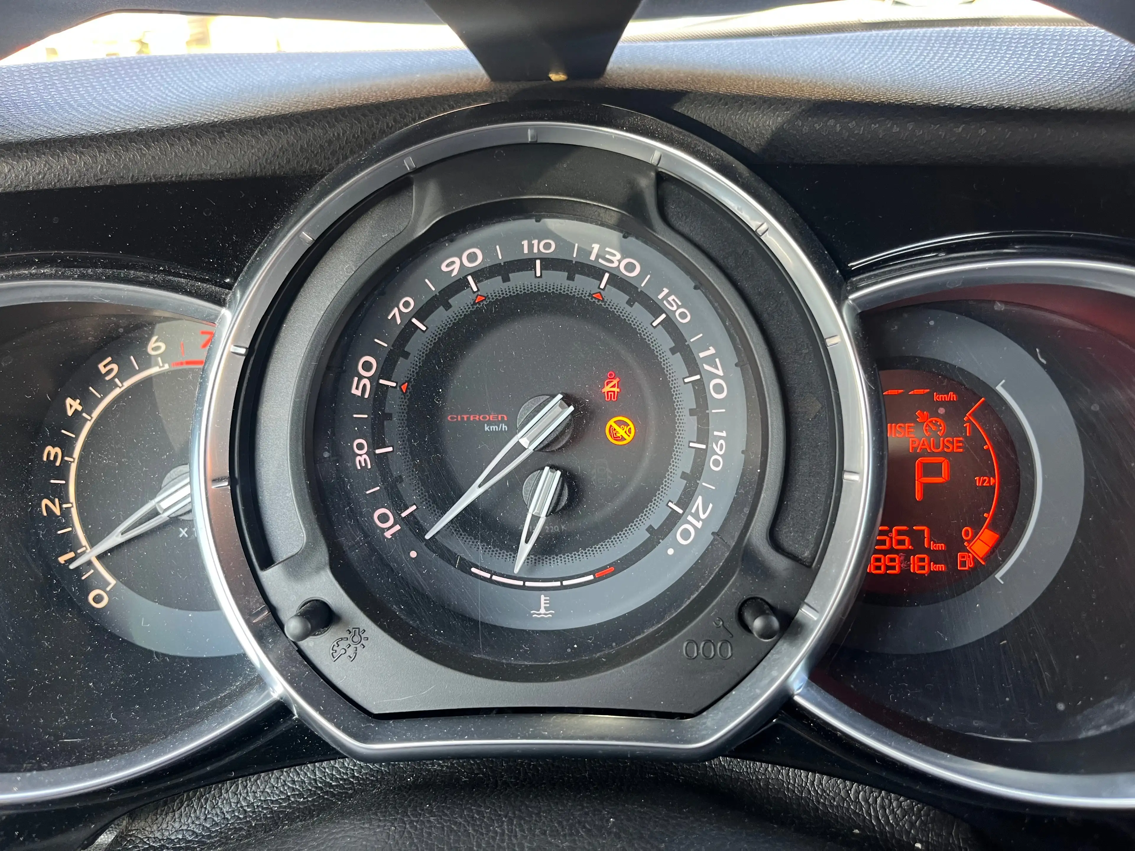 Citroen DS3 SoChic — photo 7
