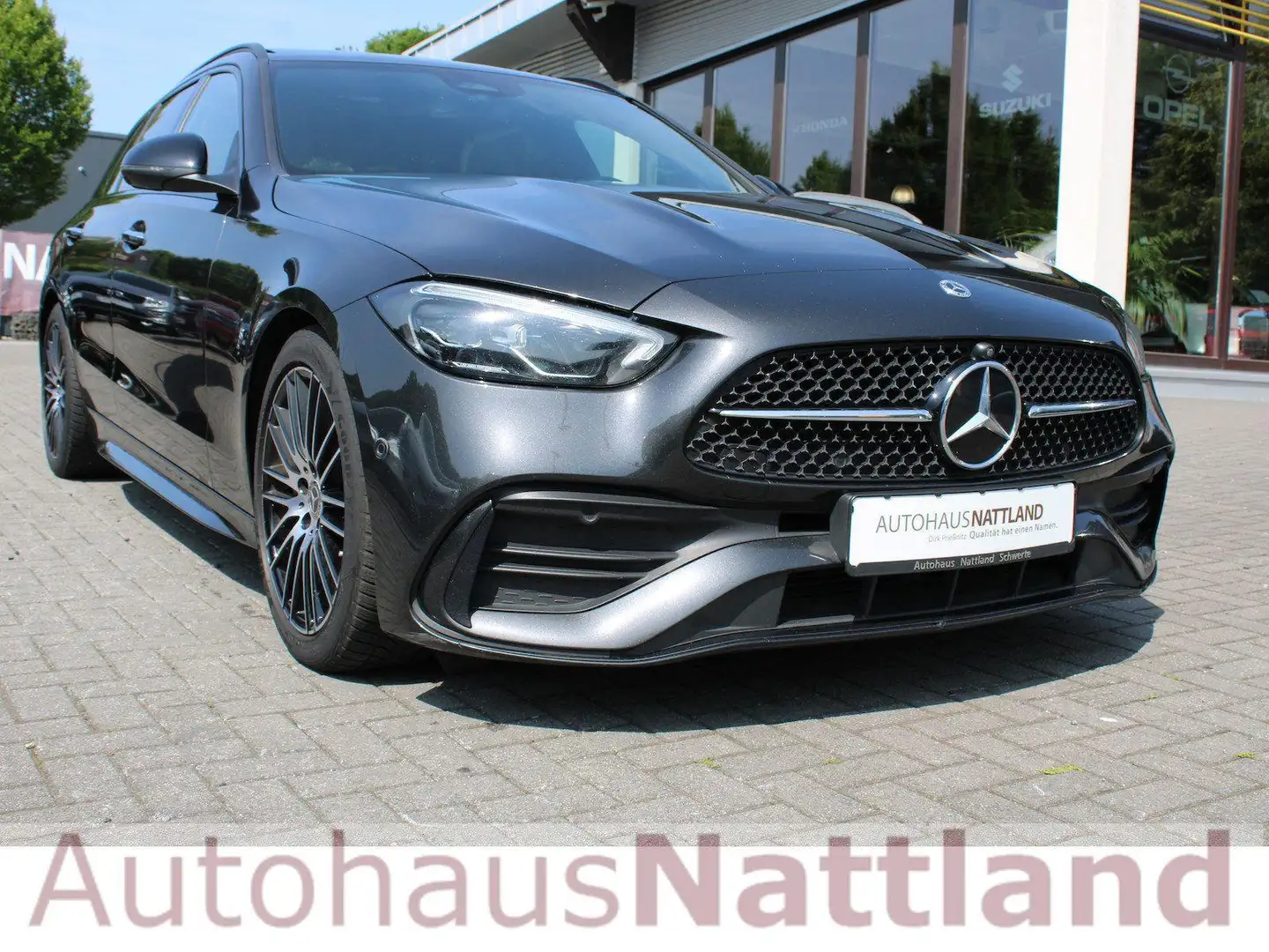 Mercedes-Benz C 200 T d AMG Line 360° Pano LED MBUX 1.Hd. Green - 2