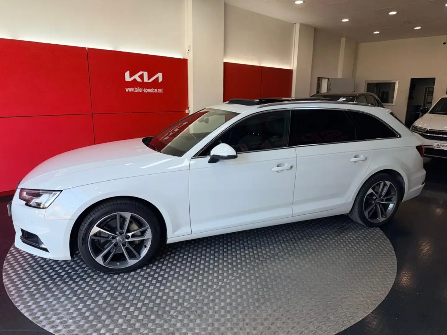 Audi A4 Avant 2.0TDI S line ed. quattro S-T 140kW Blanco - 2