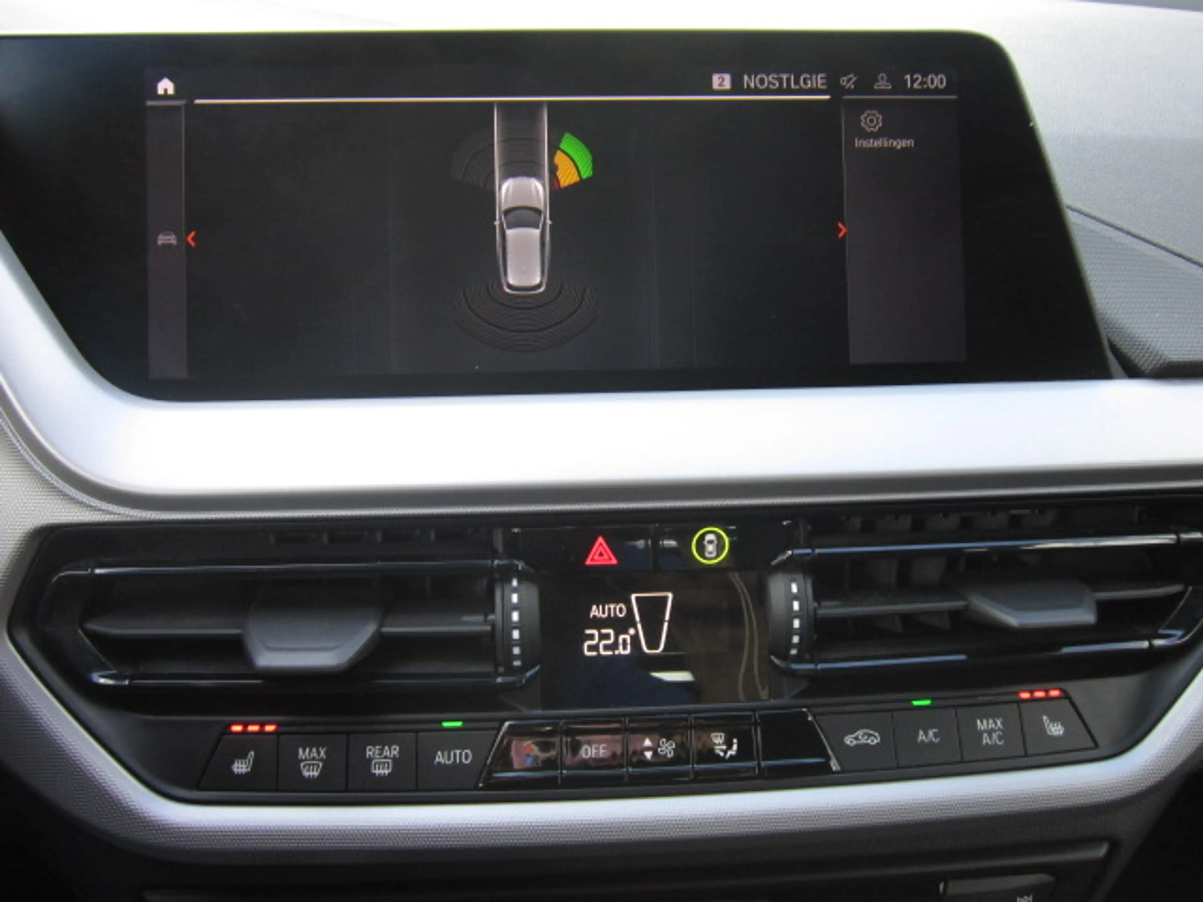 BMW 118 i 18" M-SPORT BLACK + PROF NAVI + ZETELVERWARMING + CARPLAY — photo 12