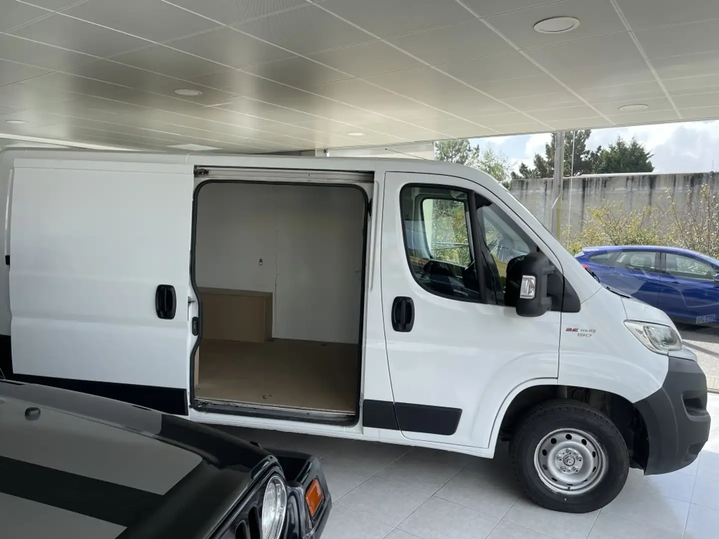 Fiat Ducato Ch.Cb.33 2.3Mjt LPEGR Corto 95kW Blanc - 1