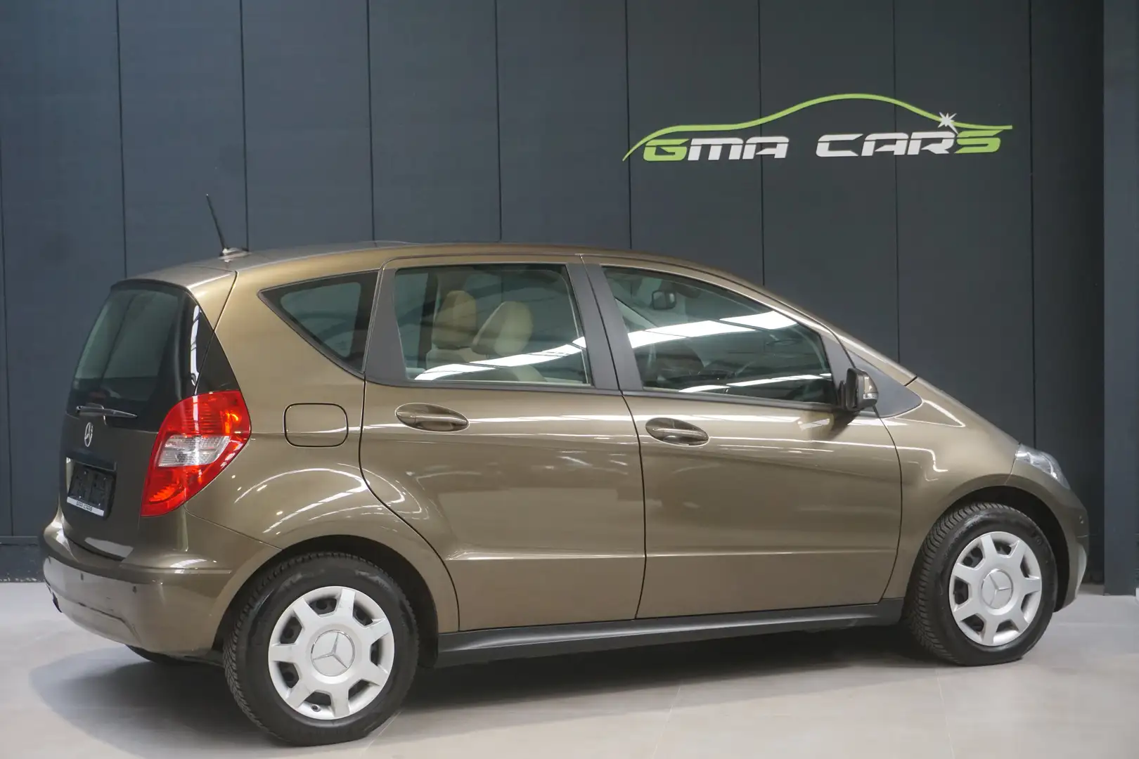 Mercedes-Benz A 180 Benzine Automaat-Pano-PDC-Airco-33dkm-Garantie Brun - 2