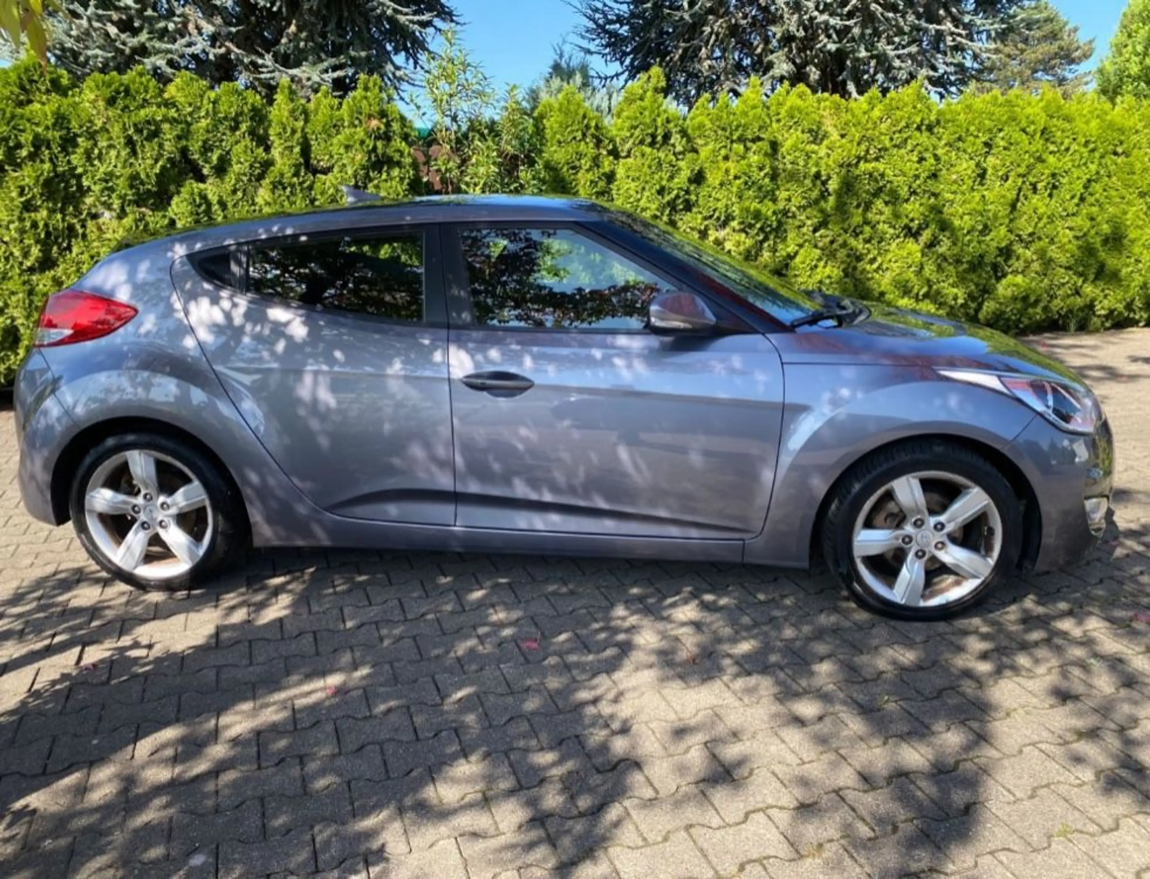 Hyundai VELOSTER 1.6 GDI Premium DSG Navi//Automa. — photo 5