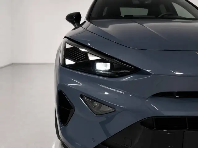 Cupra Formentor view 5