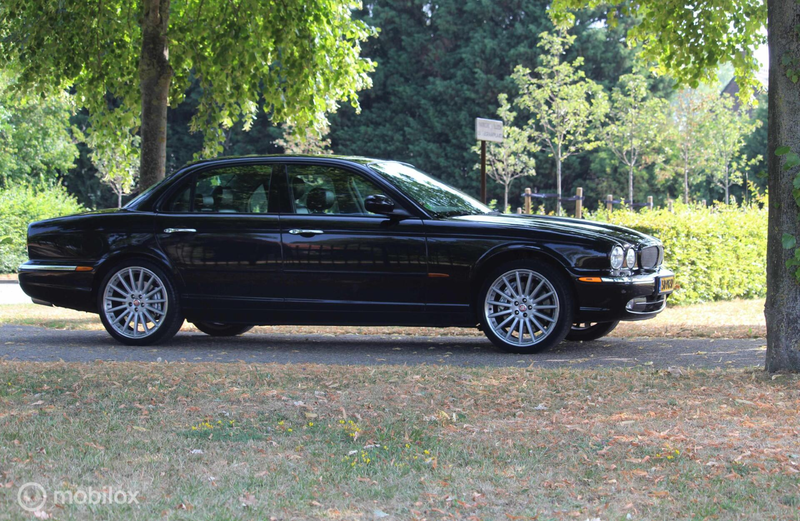 Jaguar XJ 4.2 V8 Super — photo 4