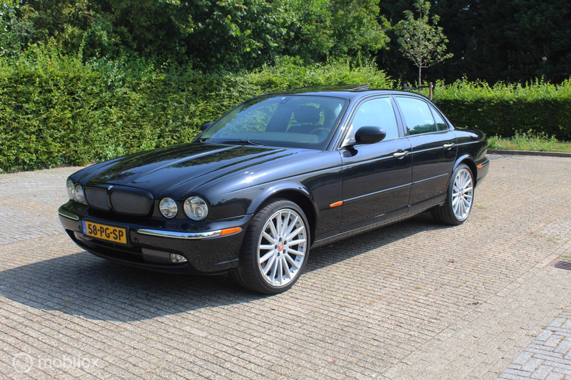 Jaguar XJ 4.2 V8 Super — photo 8