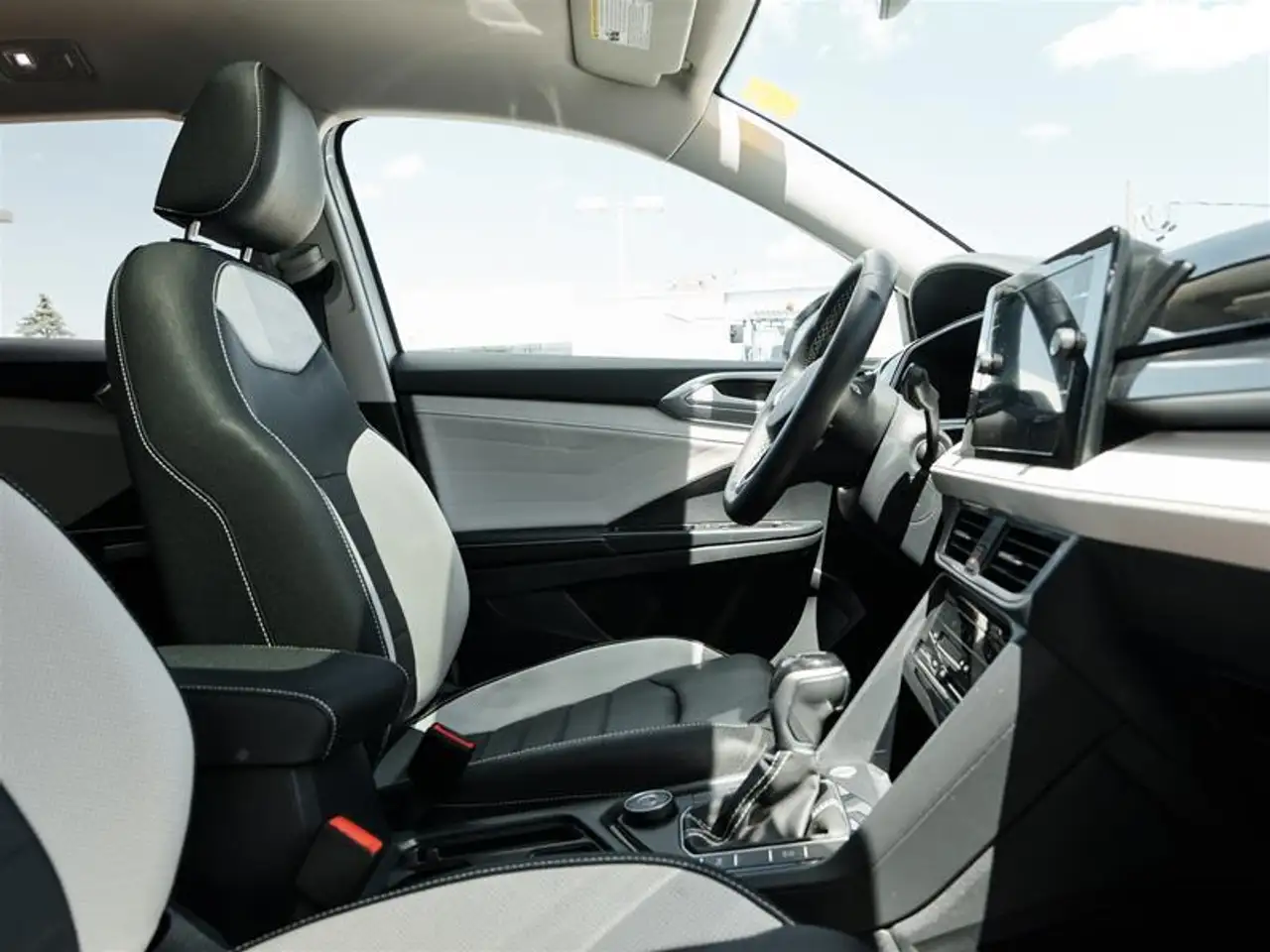 Volkswagen Taos снимка Volkswagen Taos