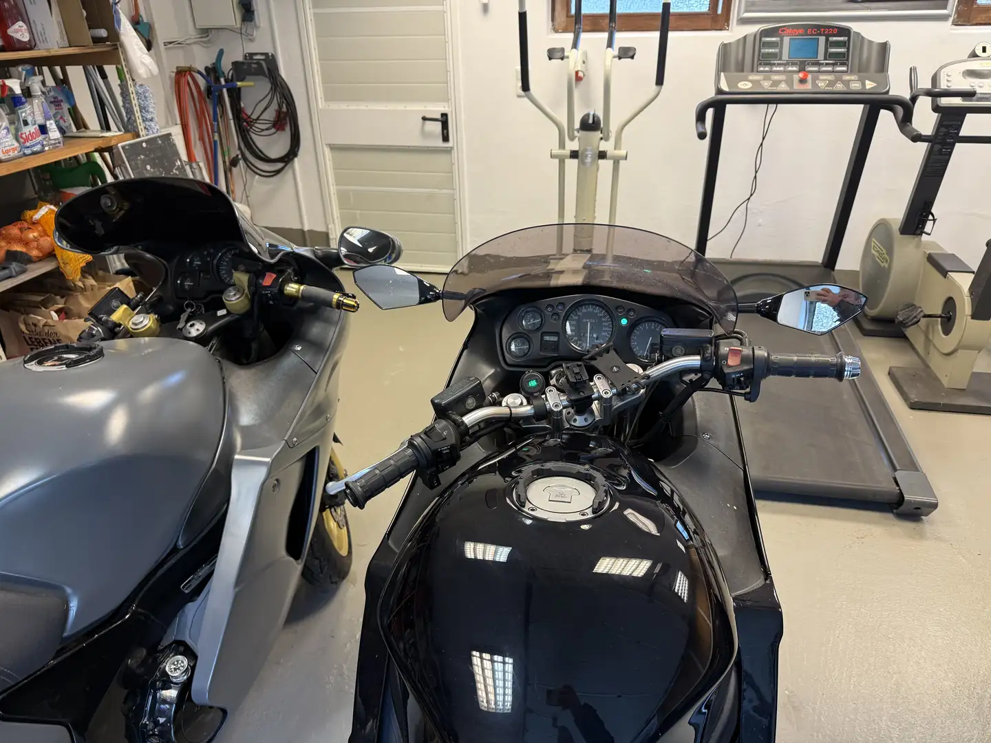 Honda CBR 1100 CBR 1100 XX Blackbird Negru - 1