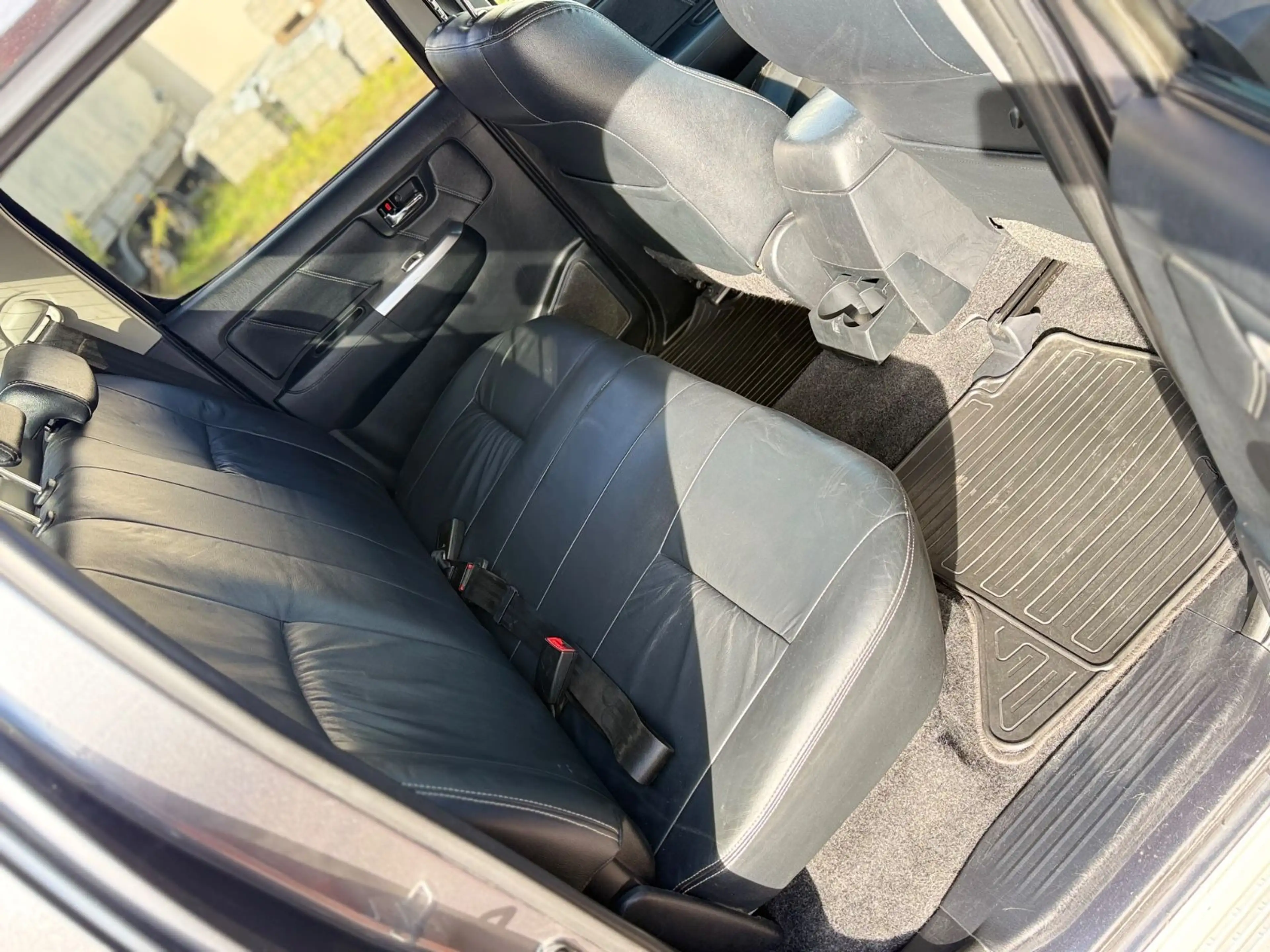 Toyota Hilux Double Cab Executive 4x4 3,0 Automatik — photo 12