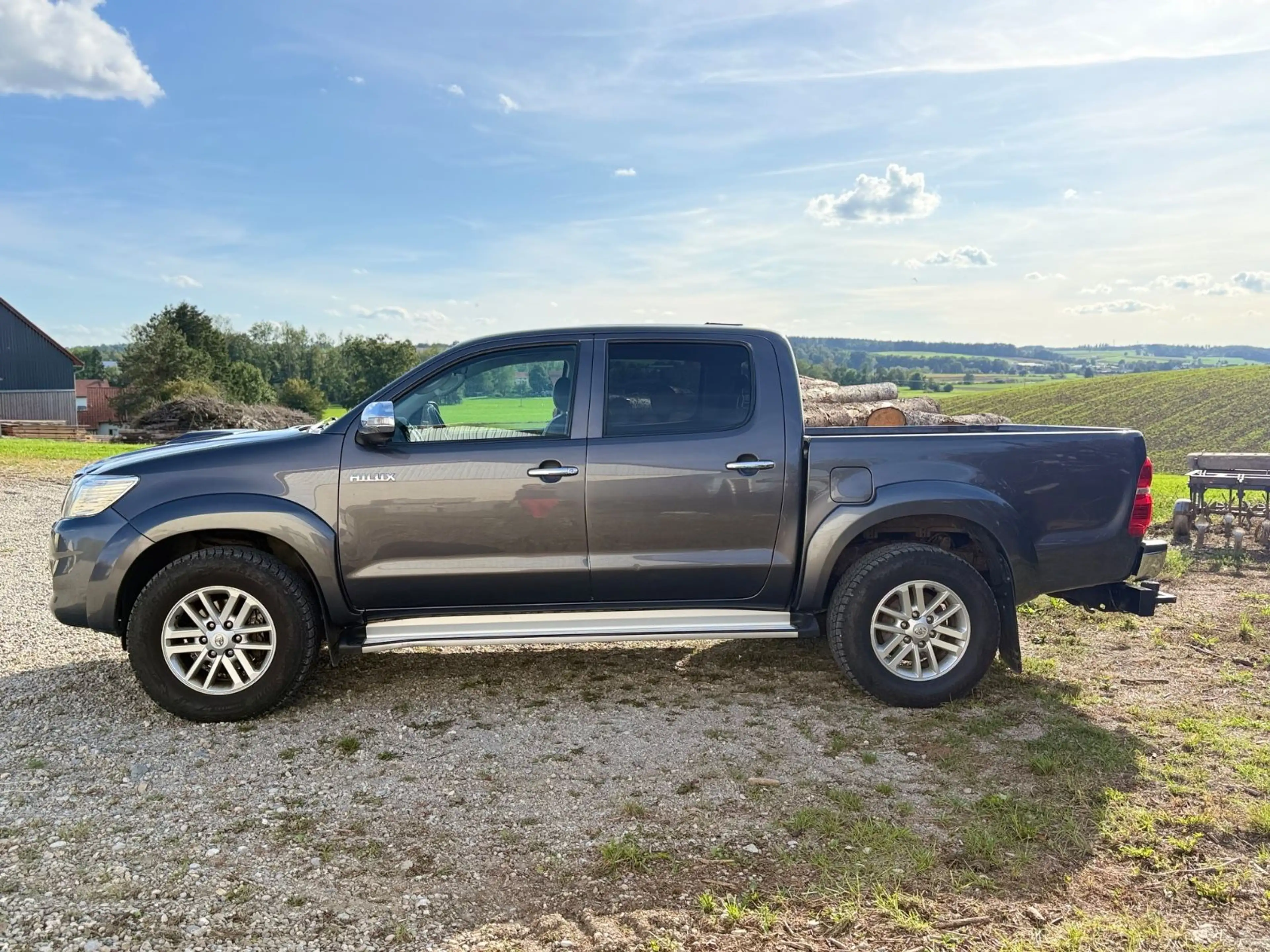 Toyota Hilux Double Cab Executive 4x4 3,0 Automatik — photo 9