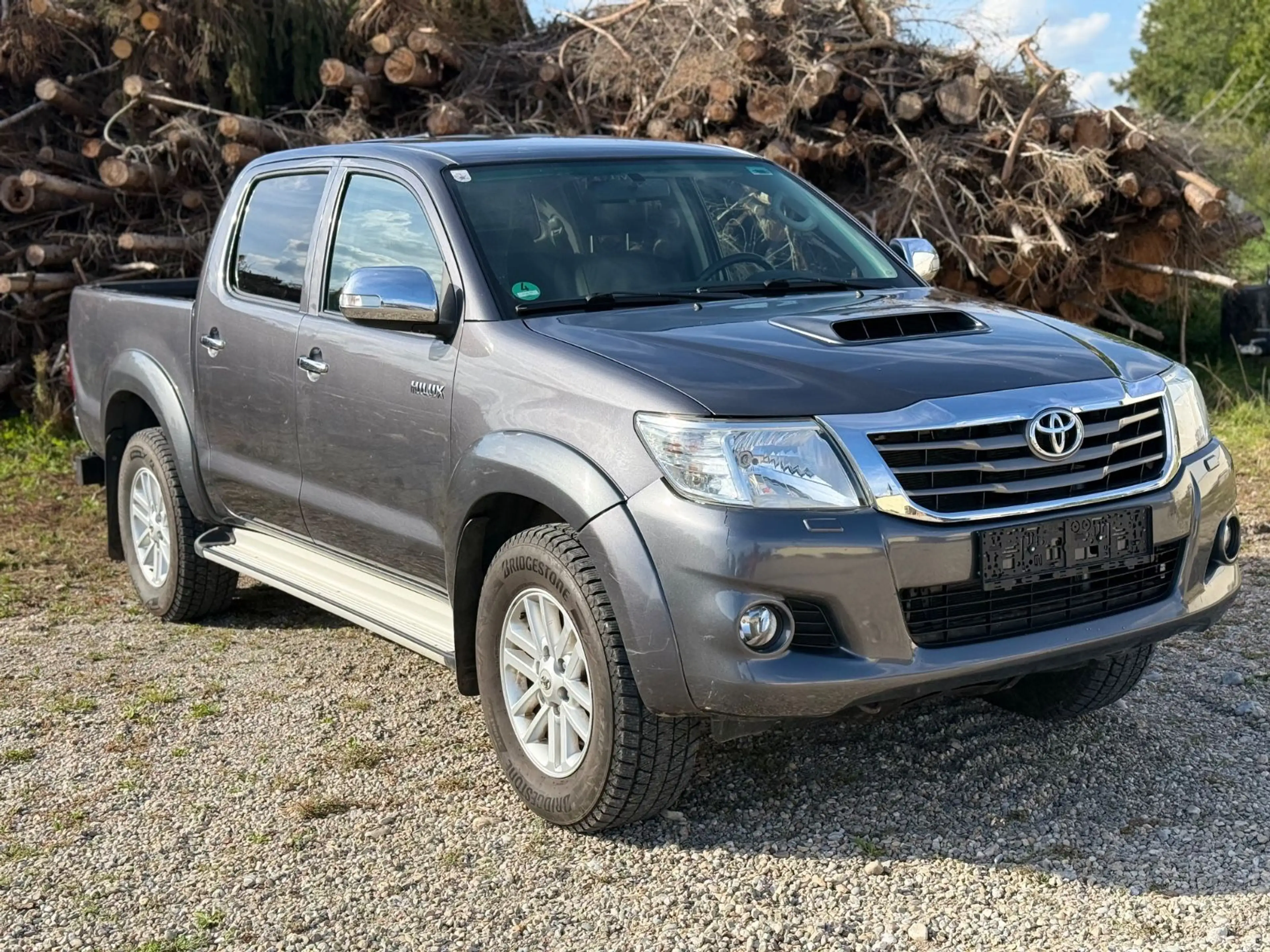 Toyota Hilux Double Cab Executive 4x4 3,0 Automatik — photo 3