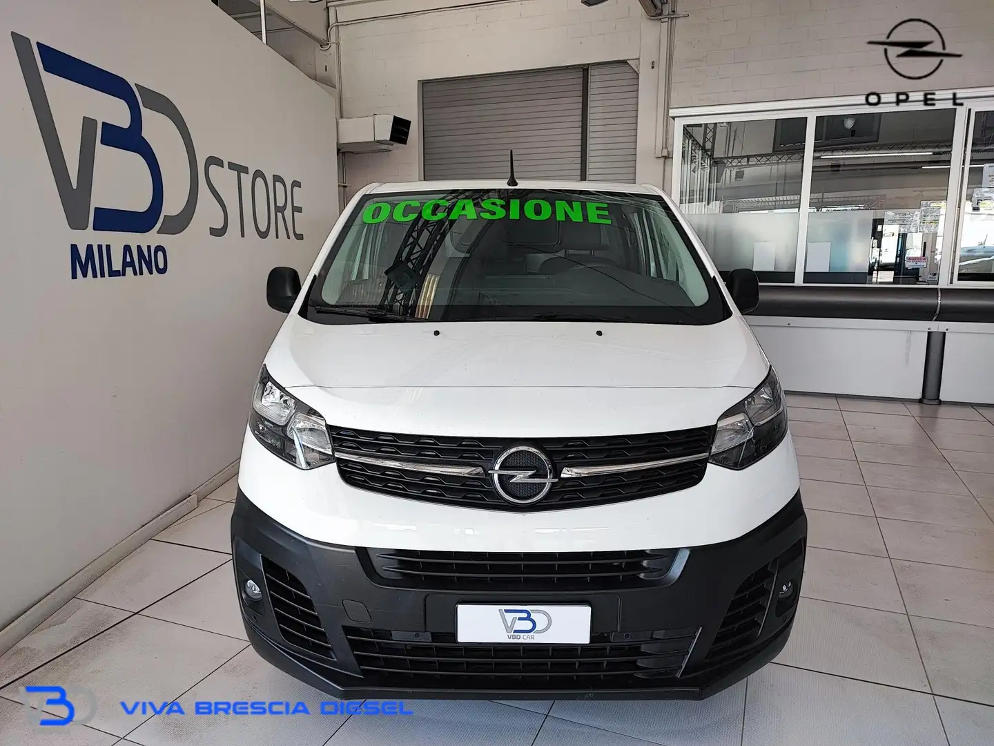 Opel Vivaro furgone passo lungo Bianco - 2
