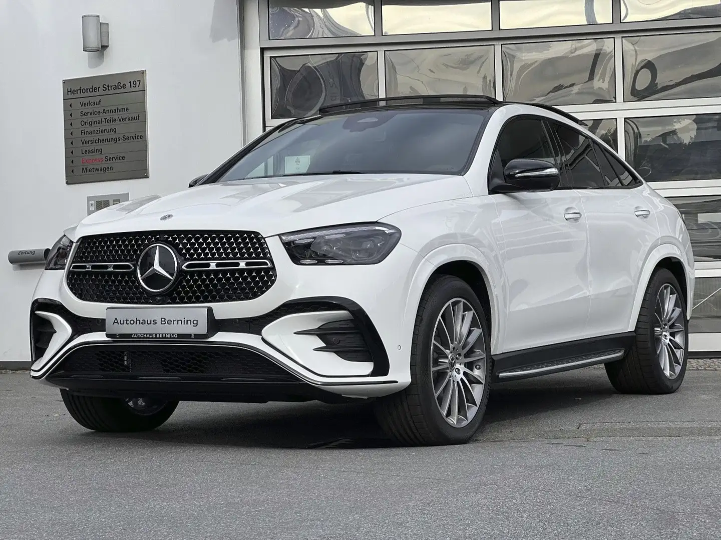 Mercedes-Benz GLE 450 GLE450d COUPE AMG BURMESTER PANO AHK NIGHT MULTI Weiß - 2
