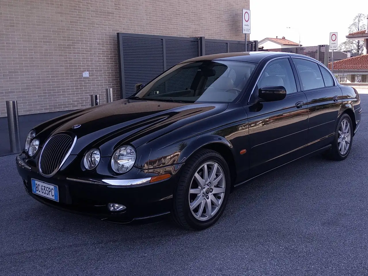 Jaguar S-Type 4.0 V8, foto 2