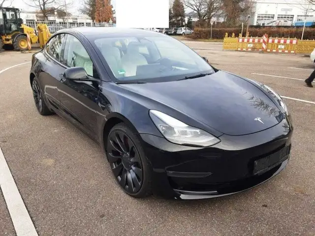 Tesla Model 3 Performance Dual AWD