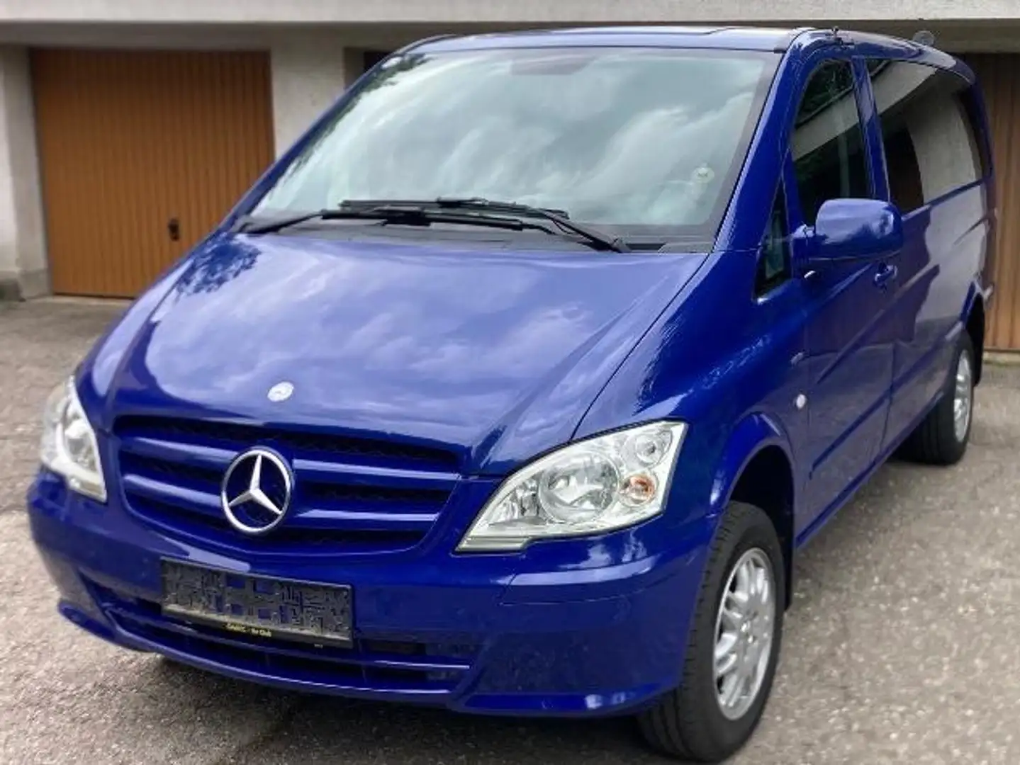 Mercedes-Benz Vito Vito 116 CDI BlueEfficiency Shuttle lang Allrad Aut. Shuttle Blau - 1