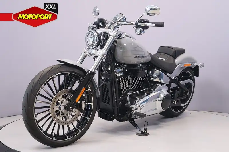 Harley-Davidson Breakout - foto 4