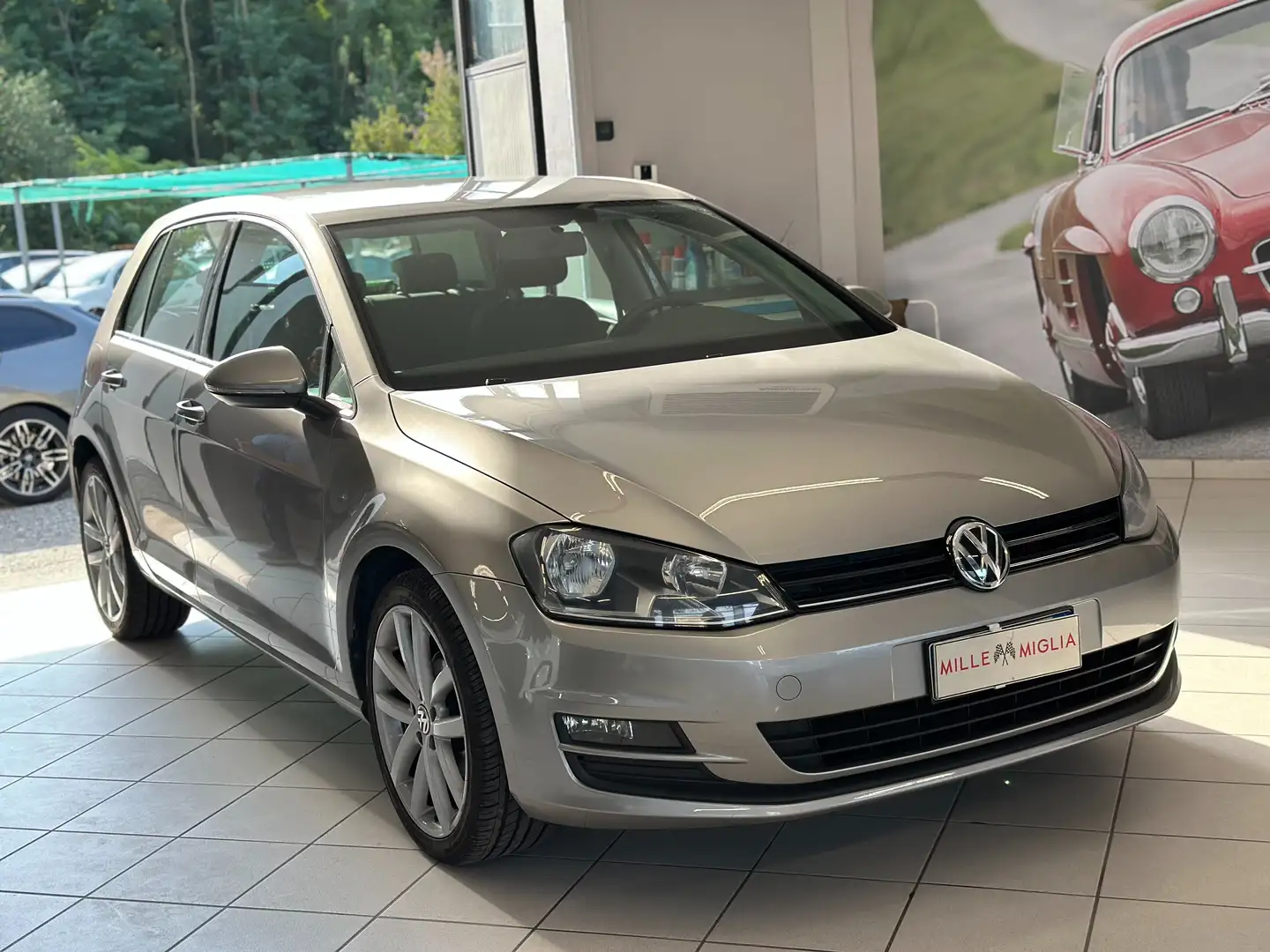 Volkswagen Golf 5p 1.2 tsi Comfortline Silber - 1
