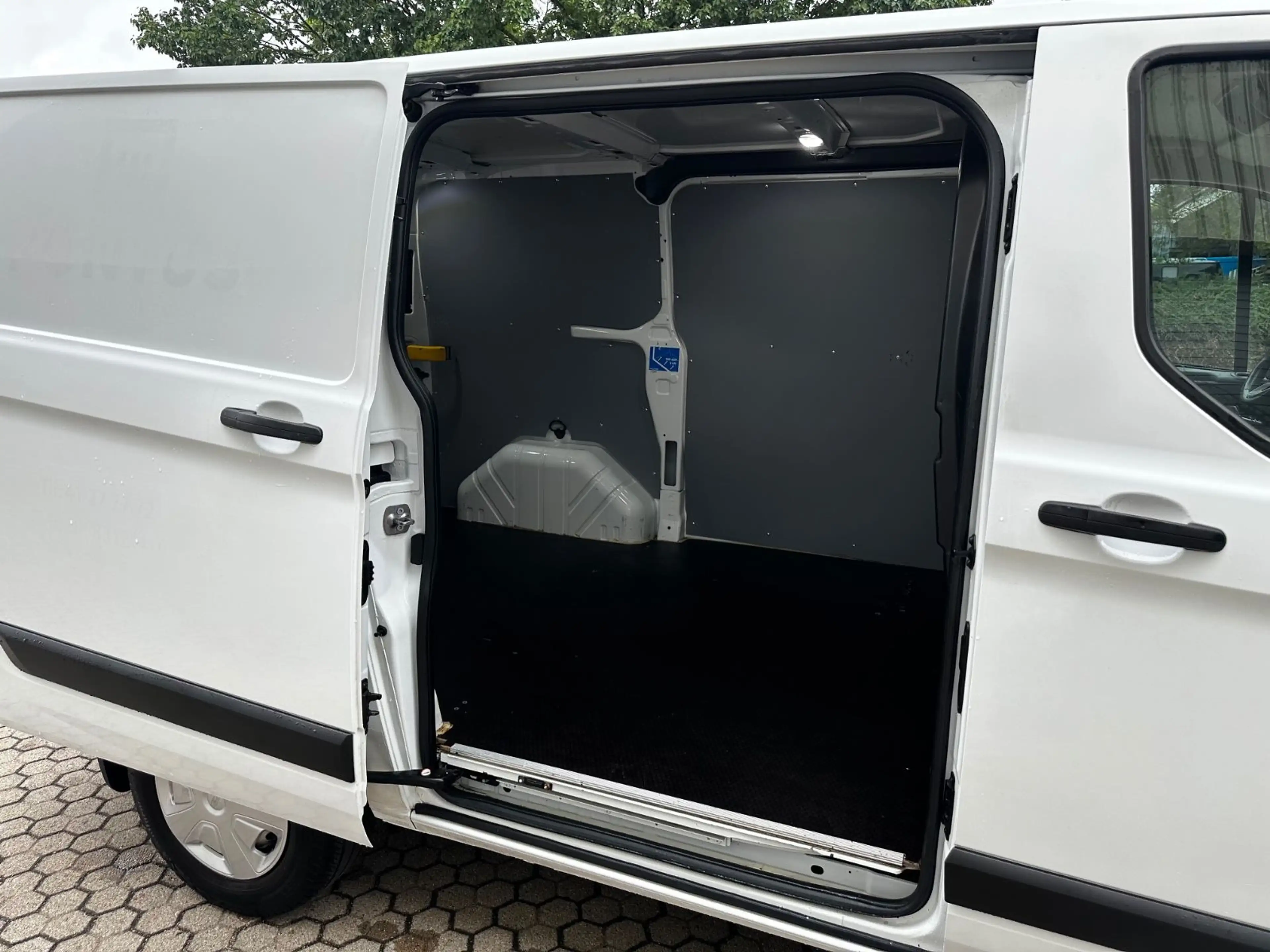 Ford Transit Custom 2.0TDCi Kasten 280 L1*Klima*130PS — photo 7