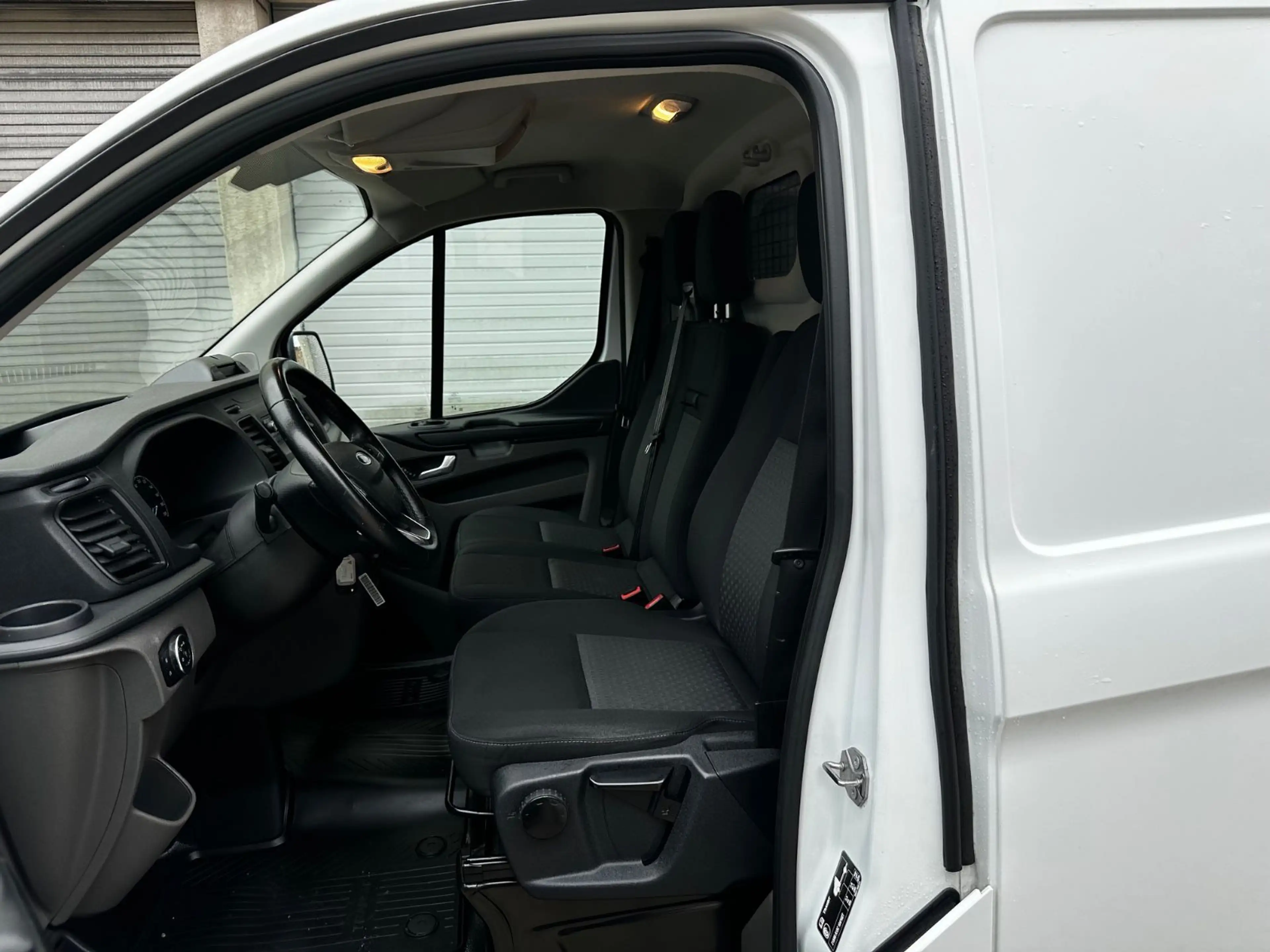 Ford Transit Custom 2.0TDCi Kasten 280 L1*Klima*130PS — photo 6