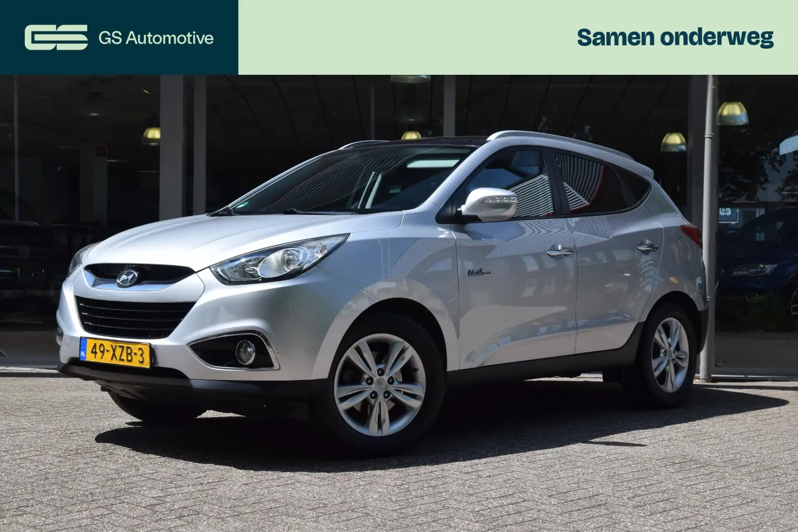 Hyundai iX35 1.6i GDI Style Panoramadak, Navigatie, Cruise, Cam Grijs - 2