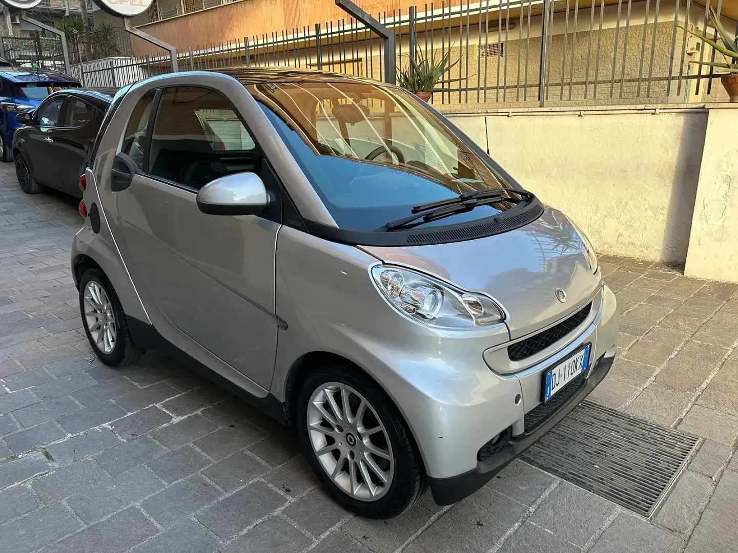 smart forFour SMART Fortwo 1000 52kW coupe Passion Grau - 1