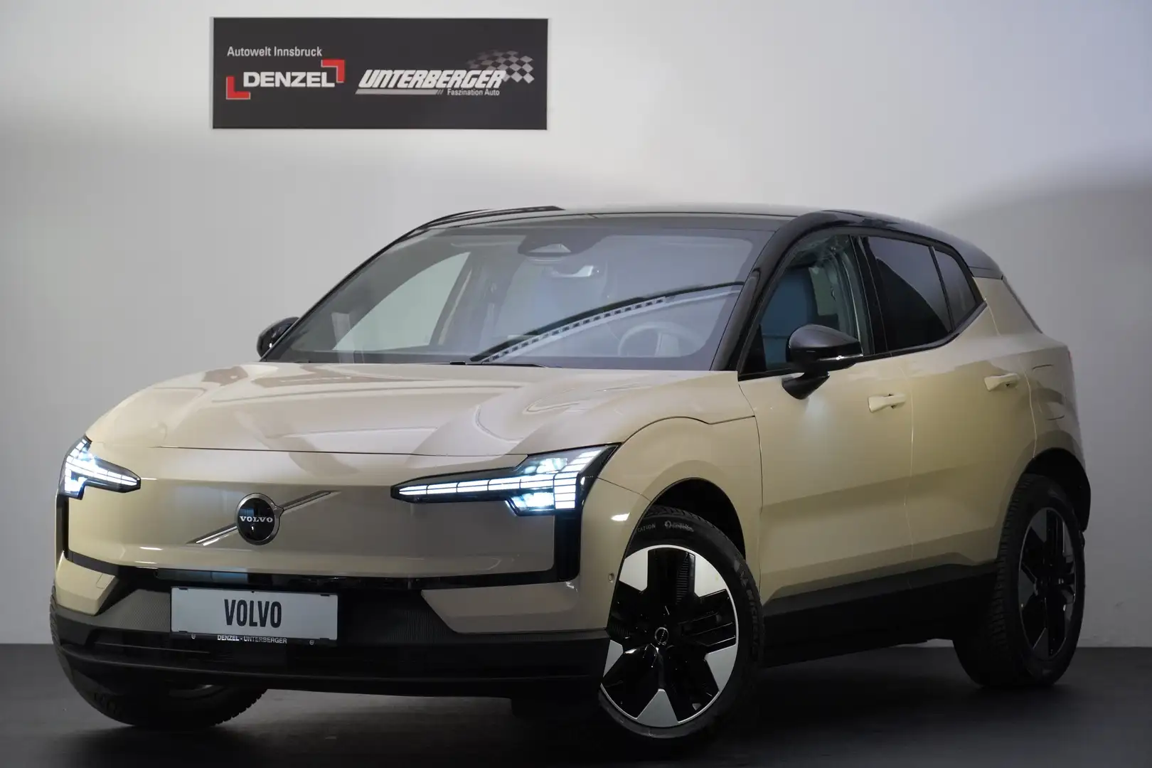 Volvo EX30 Twin Motor Performance Ultra - 1