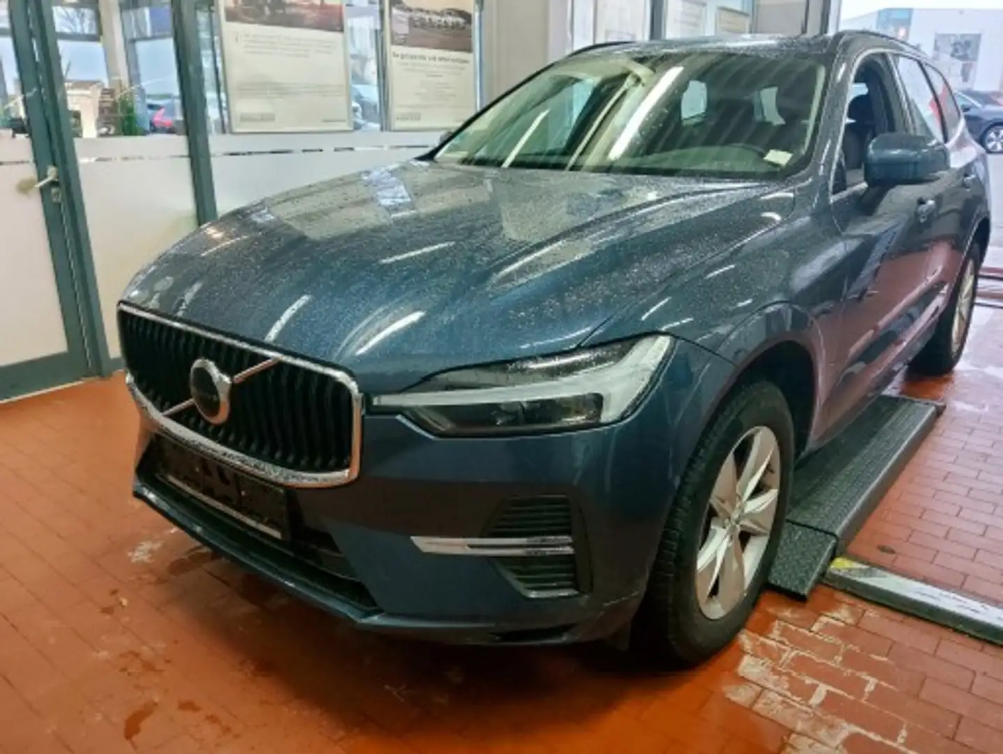 Volvo XC60 B4  Core+PARKPILOT+RÜCKFAHRKAM+DAB+ Blau - 2