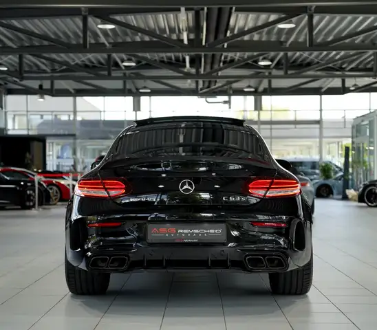 Mercedes-Benz C-Class view 13