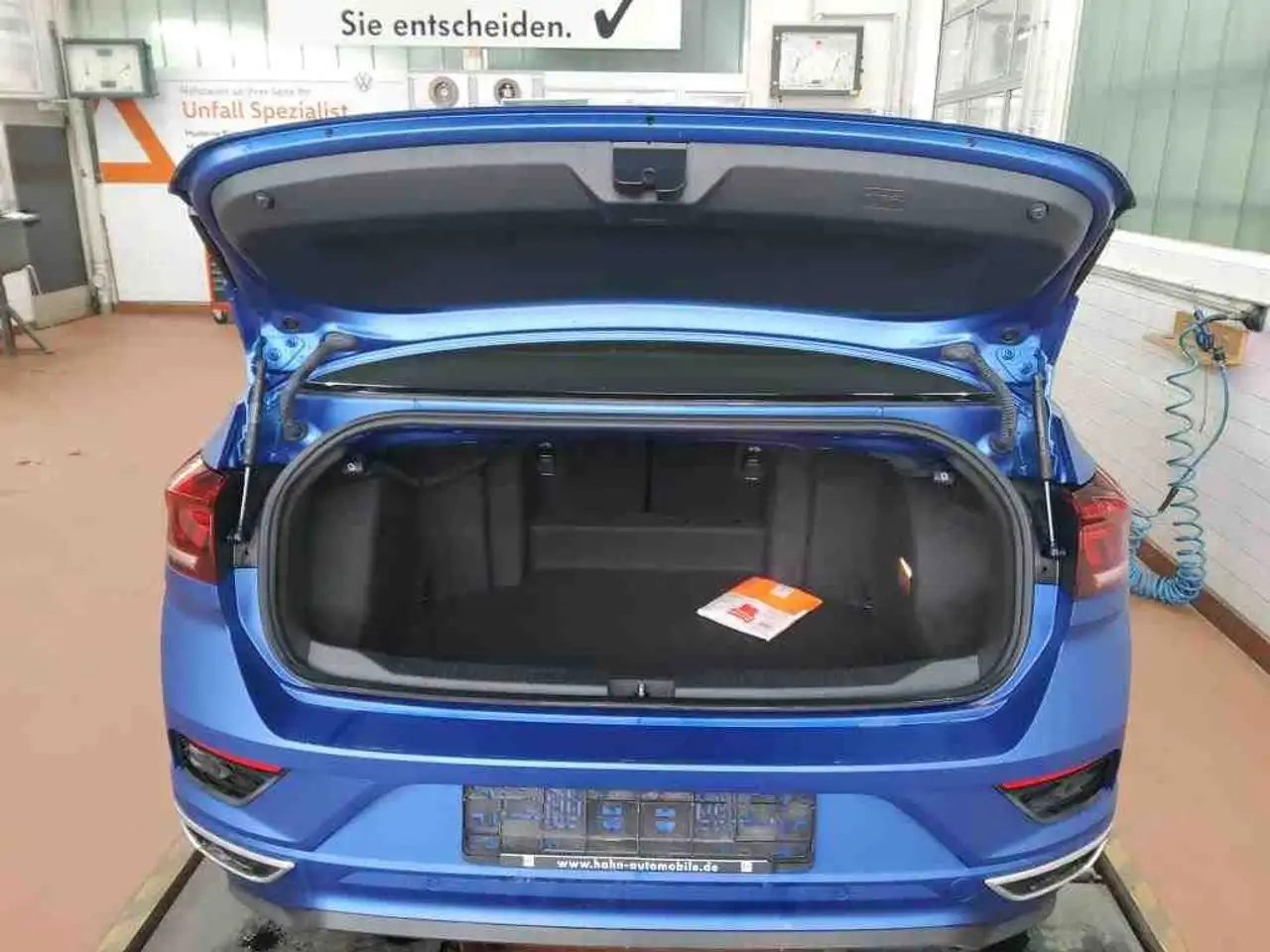 Volkswagen T-Roc Cabriolet 1.5 TSI DSG R-LINE EDITION BLUE +AHK +B 10